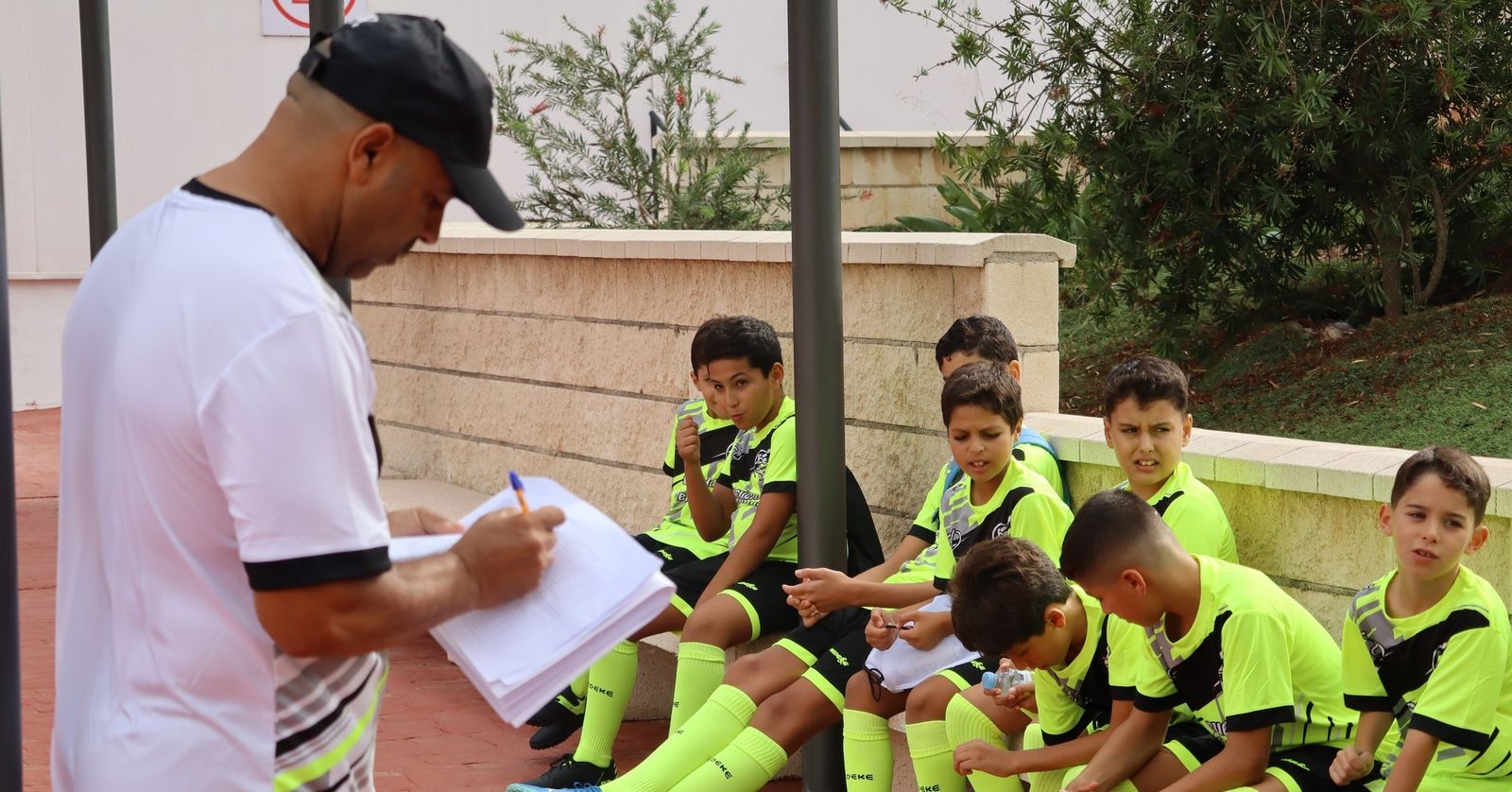 Arranca la escuela de fútbol del Príncipe de la RFFCE