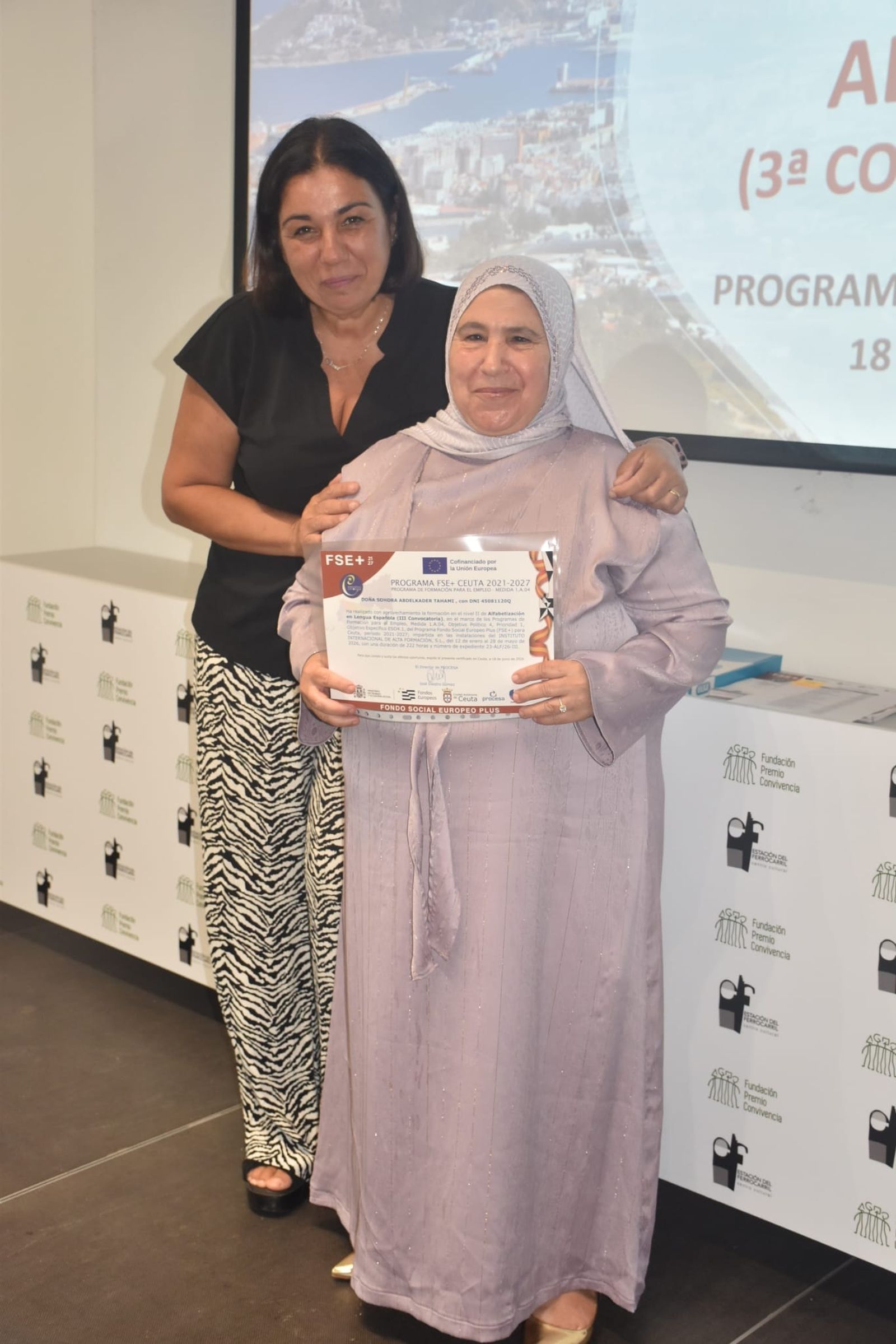 Más de medio año de esfuerzo tiene premio: los alumnos de los programas europeos reciben sus diplomas