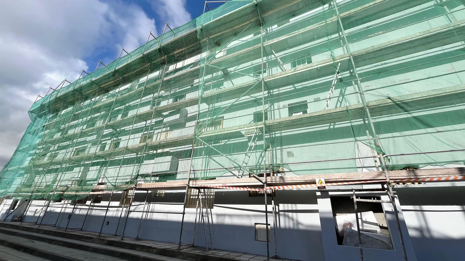 Obras de rehabilitación de las viviendas de la barriada del Príncipe Felipe.