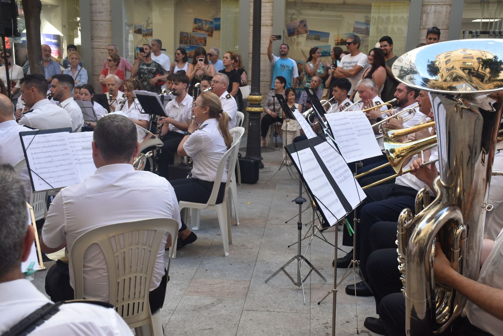 De los estadios a la plaza del pueblo: cuando la música se hace eterna