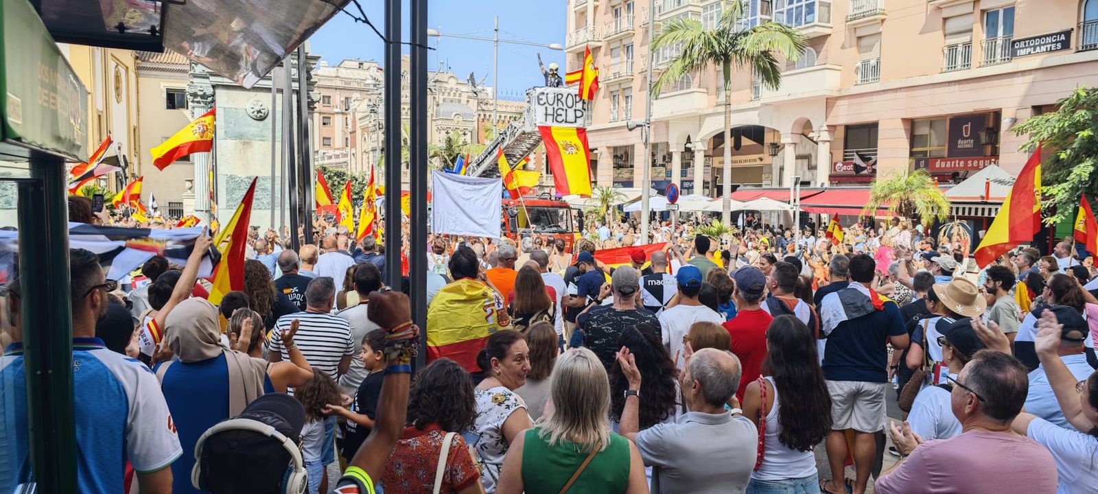 Ceuta se planta y exige respuestas y responsabilidades: “No somos ciudadanos de segunda”