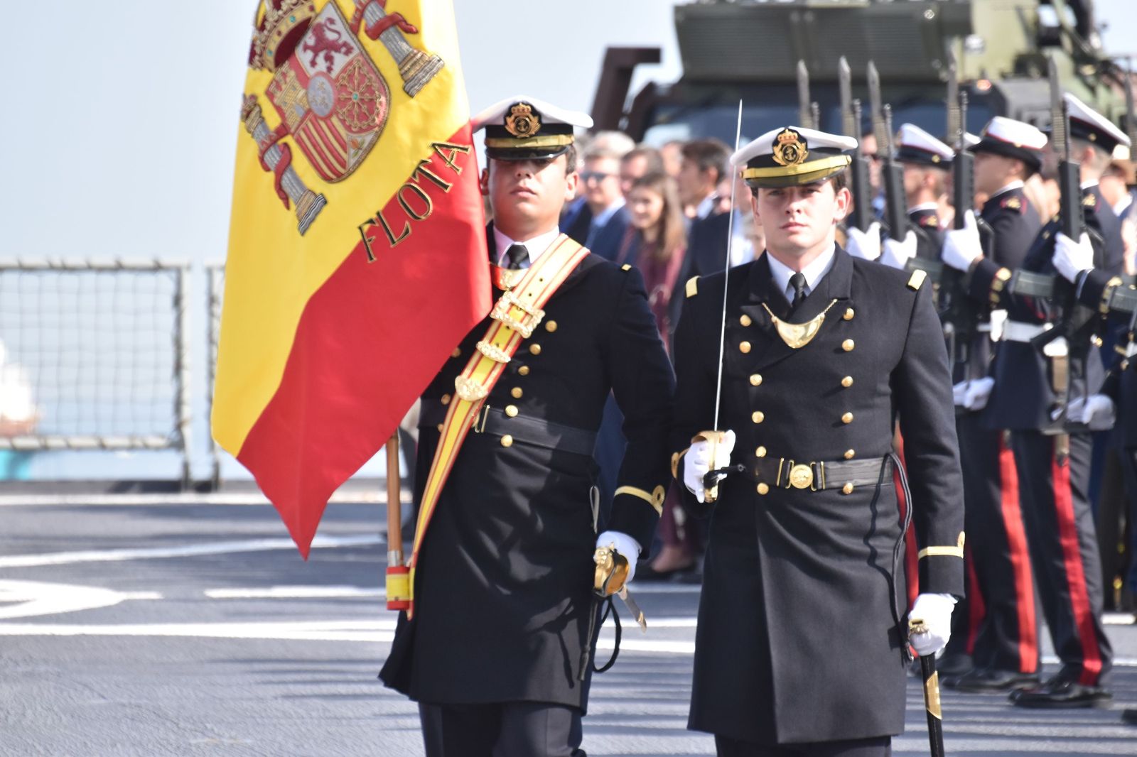 Emotiva jura de bandera a bordo del 'Castilla'