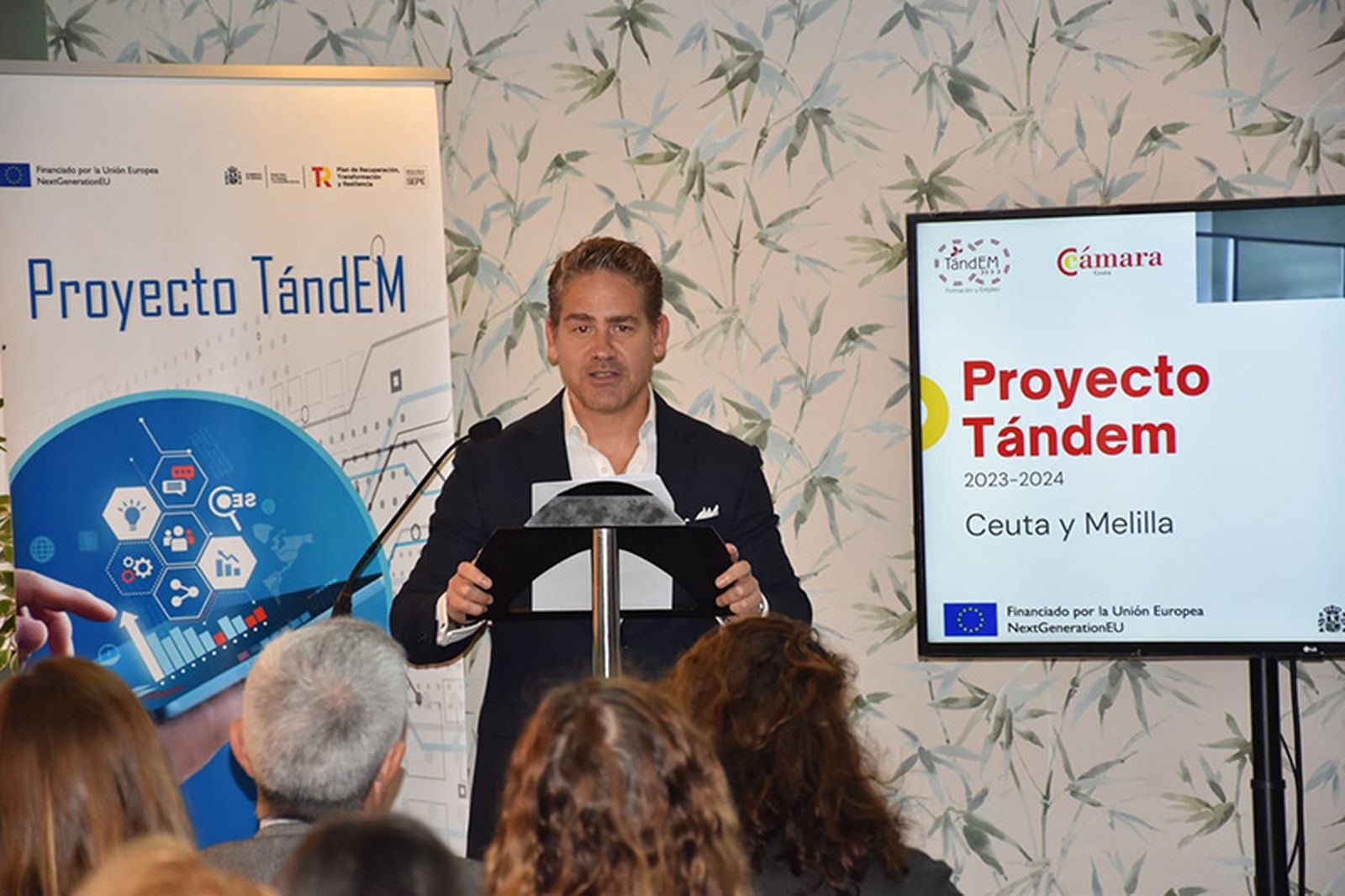 El presidente de la Cámara de Comercio, Karim Bulaix/ FOTO NICOL'S