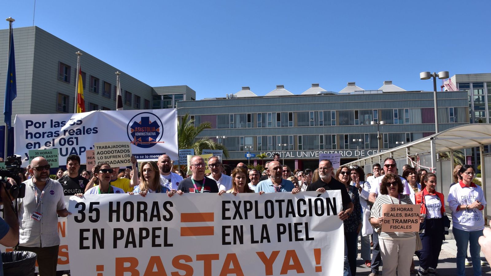 Manifestación convocada por la Junta de Personal del INGESA en el HUCE contra el modelo de jornada de 35 horas