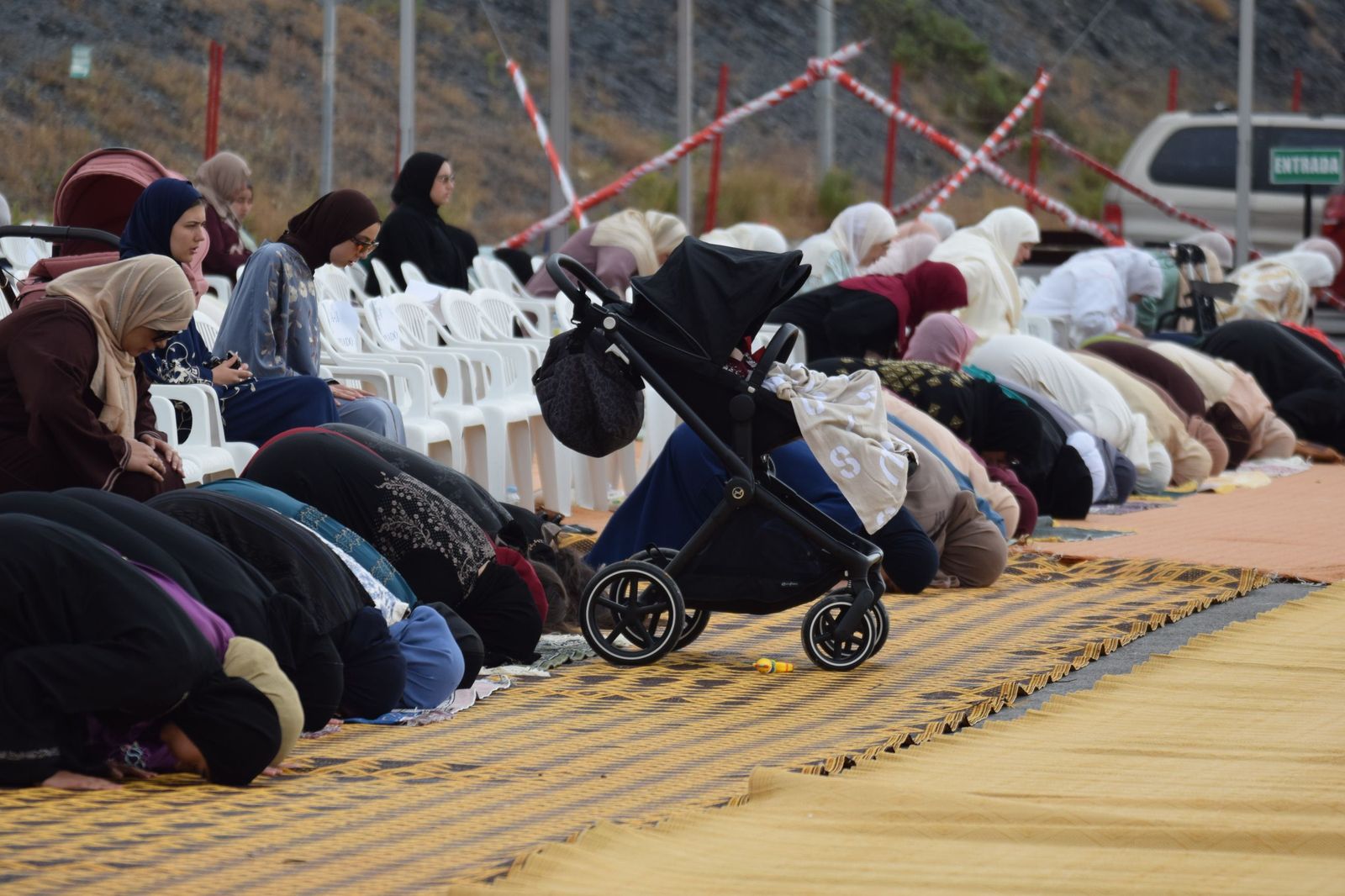 Devoción y respeto en otro rezo multitudinario en Ceuta