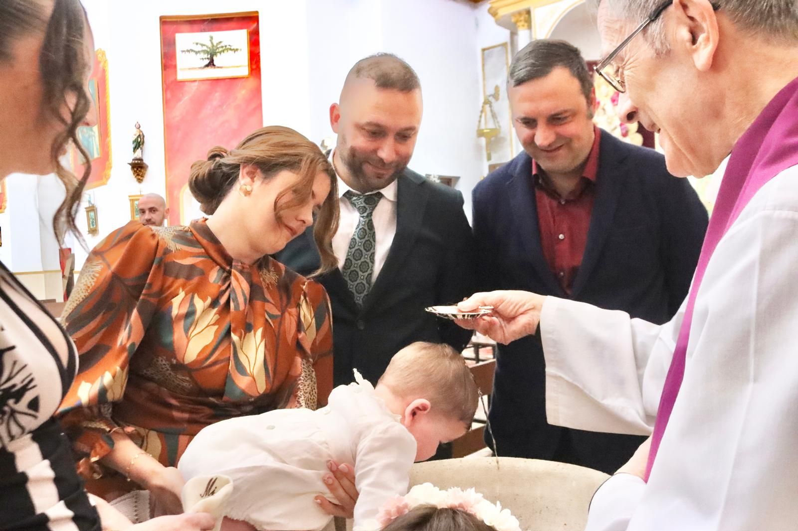 Tiago recibe el Sacramento del Bautismo en Santa Teresa