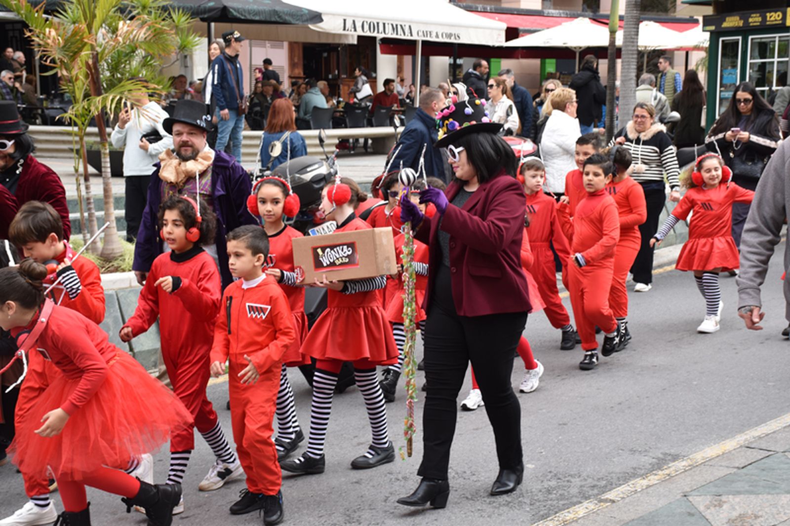 Pasacalles de carnaval del Beatriz de Silva. / FOTO NICOL'S