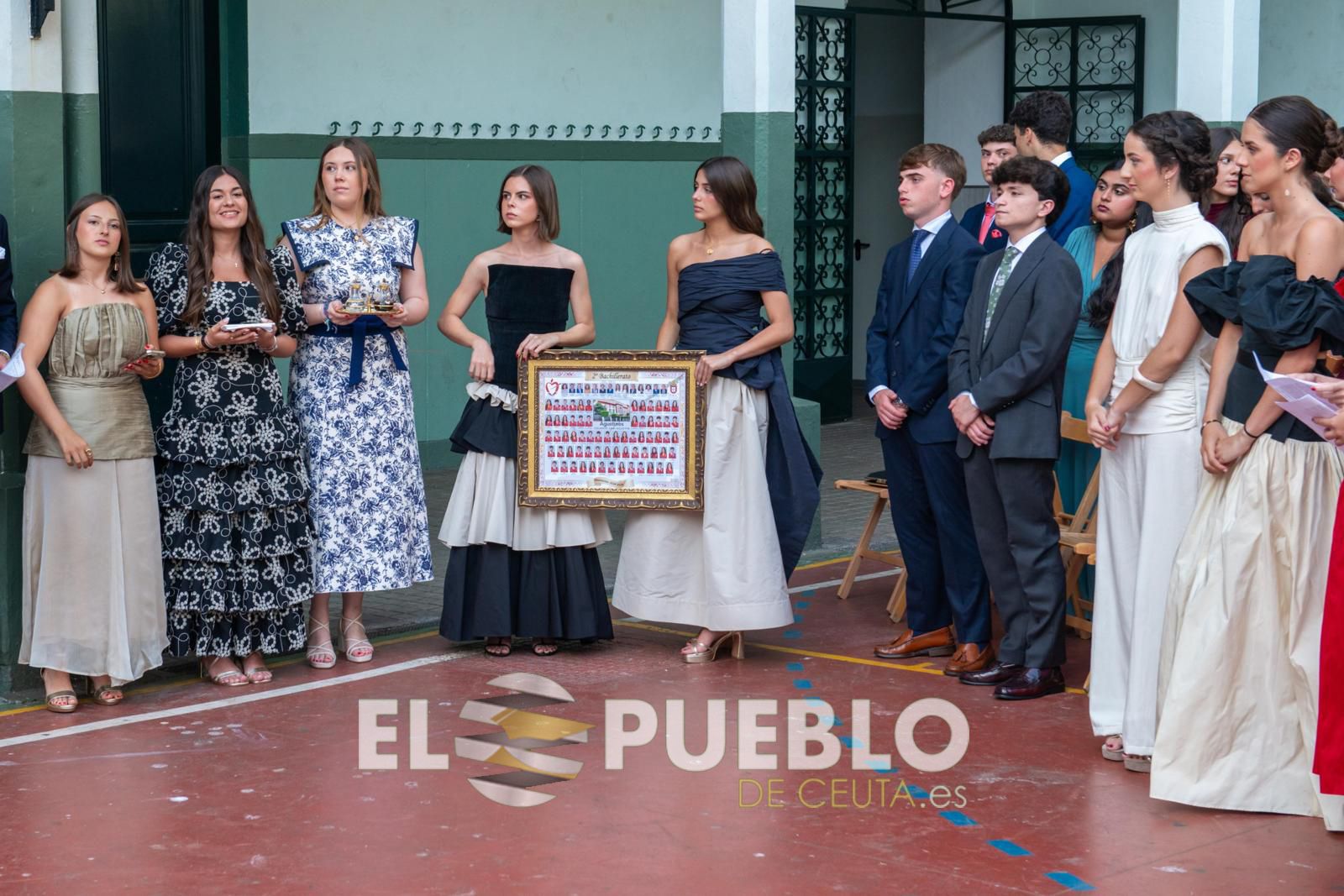 El curso de Segundo de Bachillerato de los Agustinos se gradúa