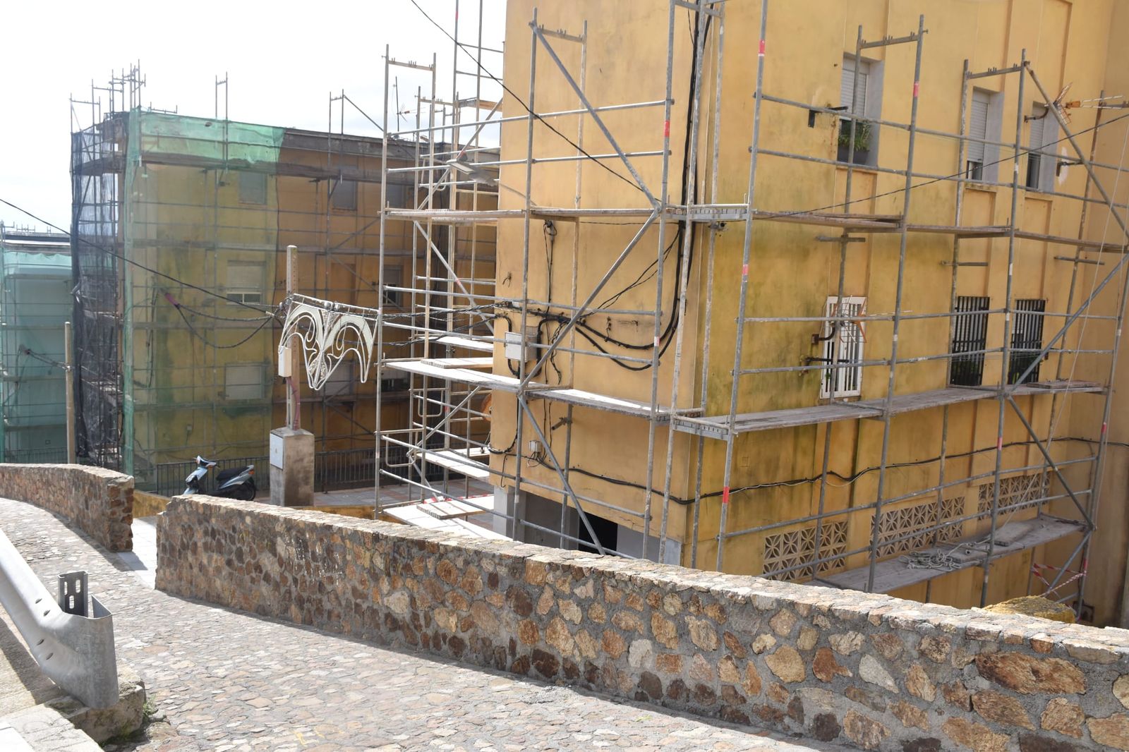 Las obras en las fachadas del Príncipe Felipe estarán acabadas en dos años