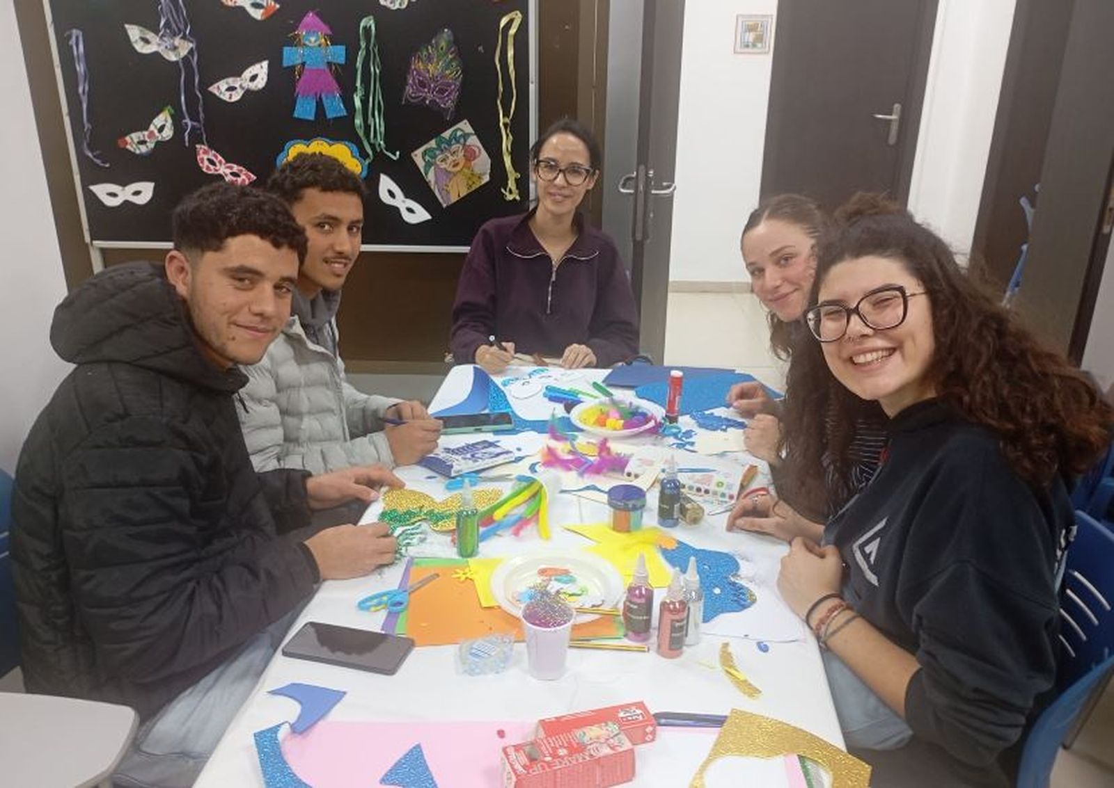 Bailes, máscaras y, por supuesto, coplas en la Casa de la Juventud