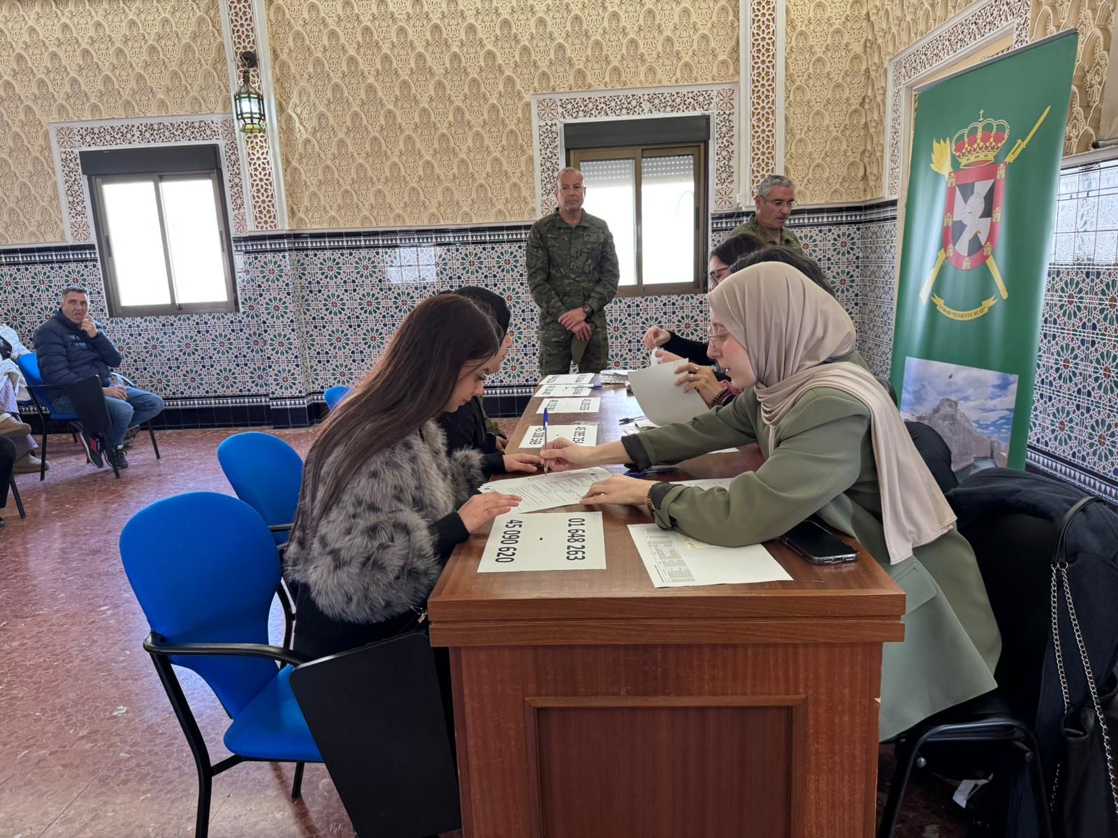 La Delegación del Gobierno ha formalizado la contratación de 53 trabajadores para el Plan de Empleo en el Ministerio de Defensa.