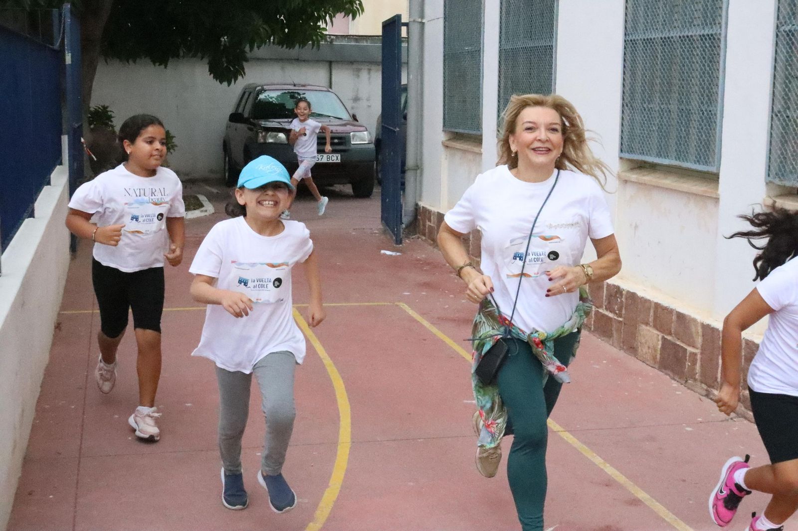 FOTOGALERÍA | Así vivieron “La Vuelta al Cole contra la leucemia infantil” en el CEIP Maestro José Acosta