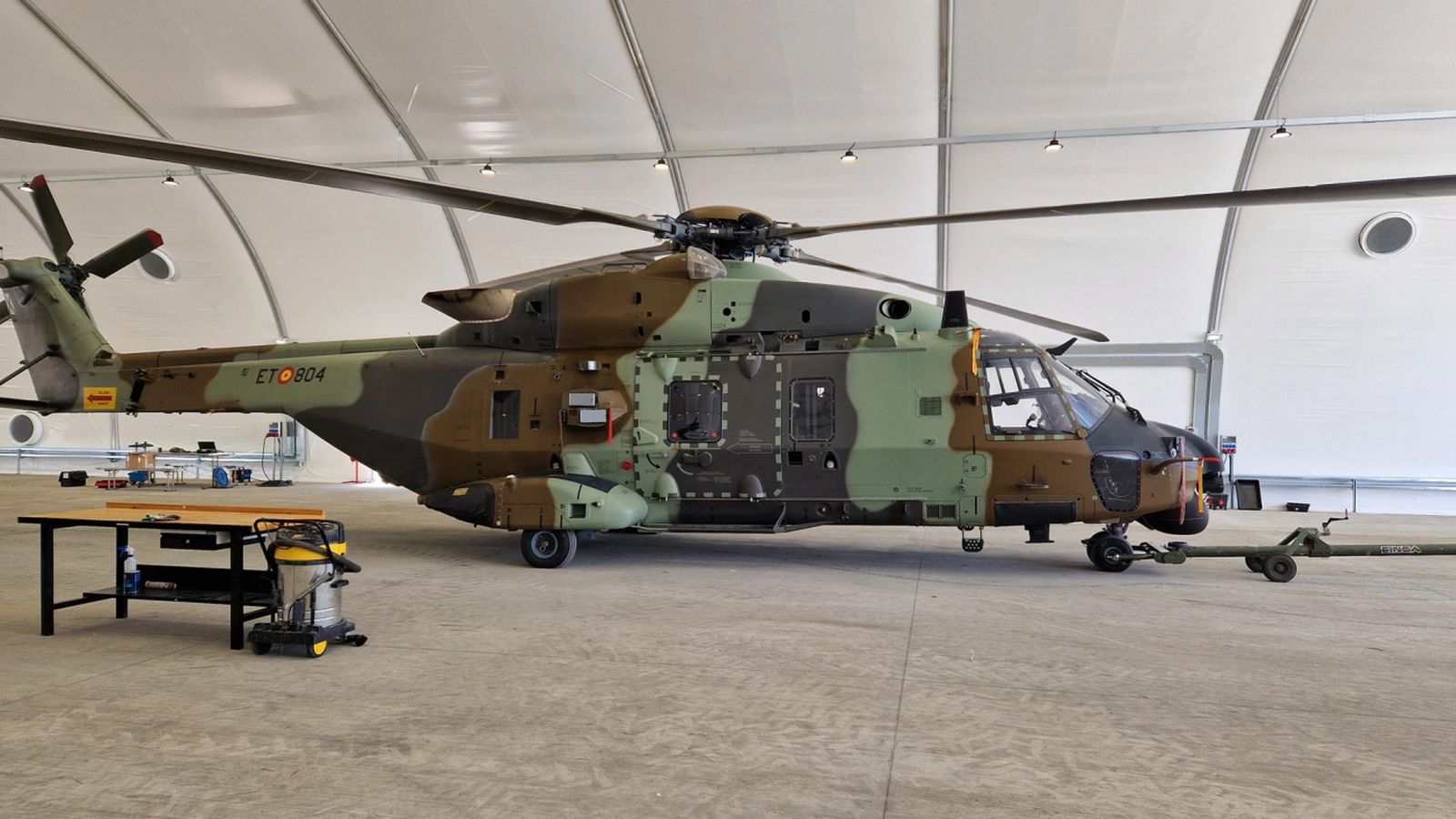 7787_hangar-espana 7787_hangar-espana