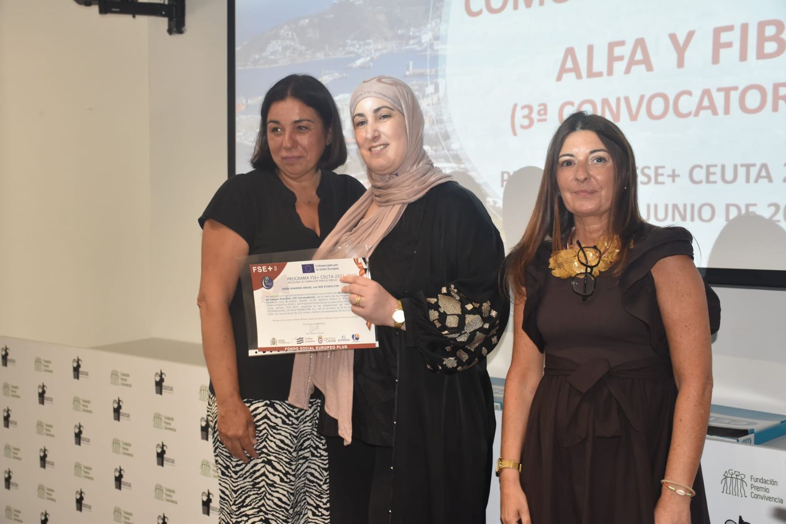 Más de medio año de esfuerzo tiene premio: los alumnos de los programas europeos reciben sus diplomas