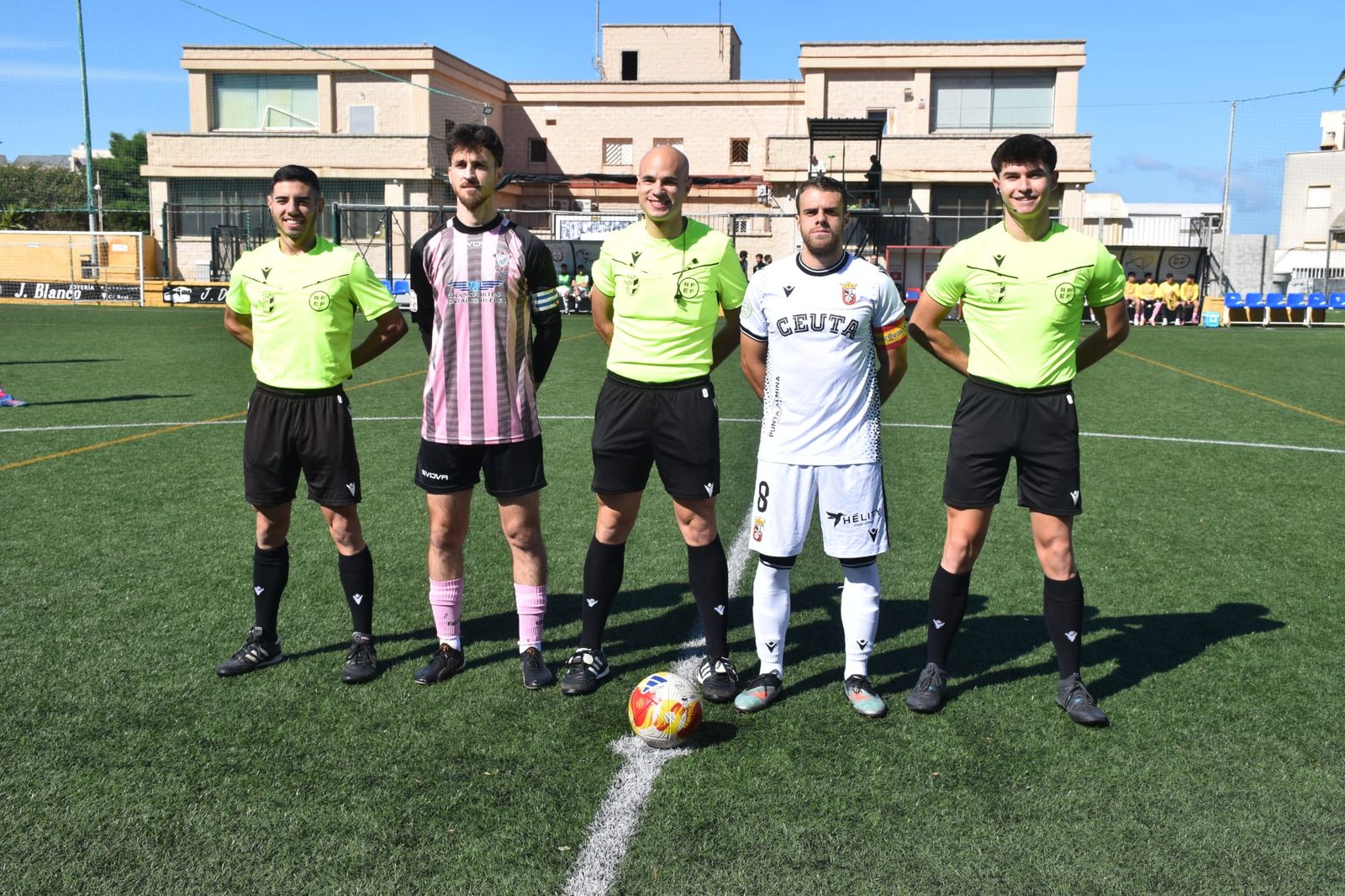 (1-1) Repartod de puntos entre la AD Ceuta B y el Bollullos