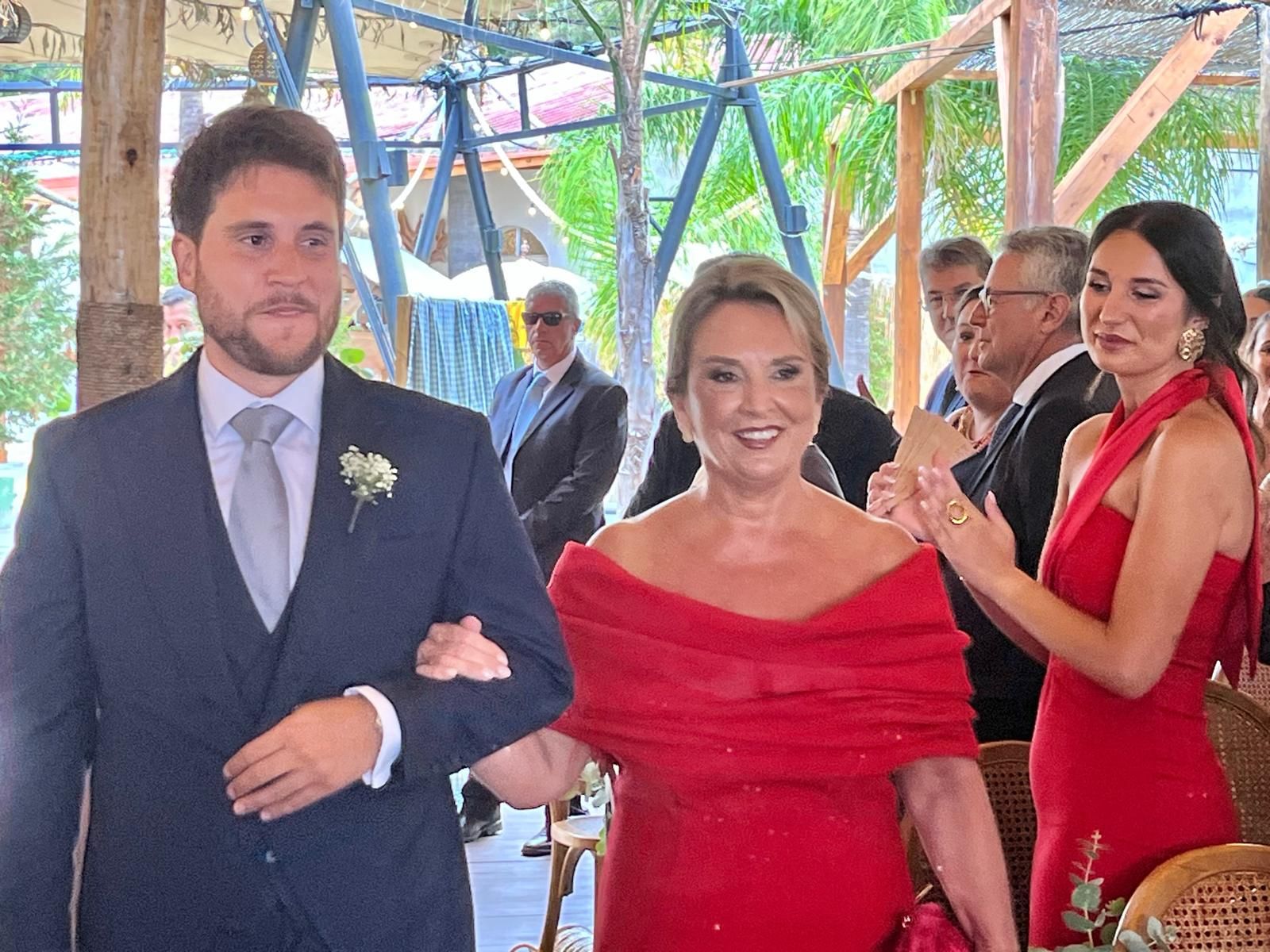 Santi y María sellan su amor en ‘El Sarao’