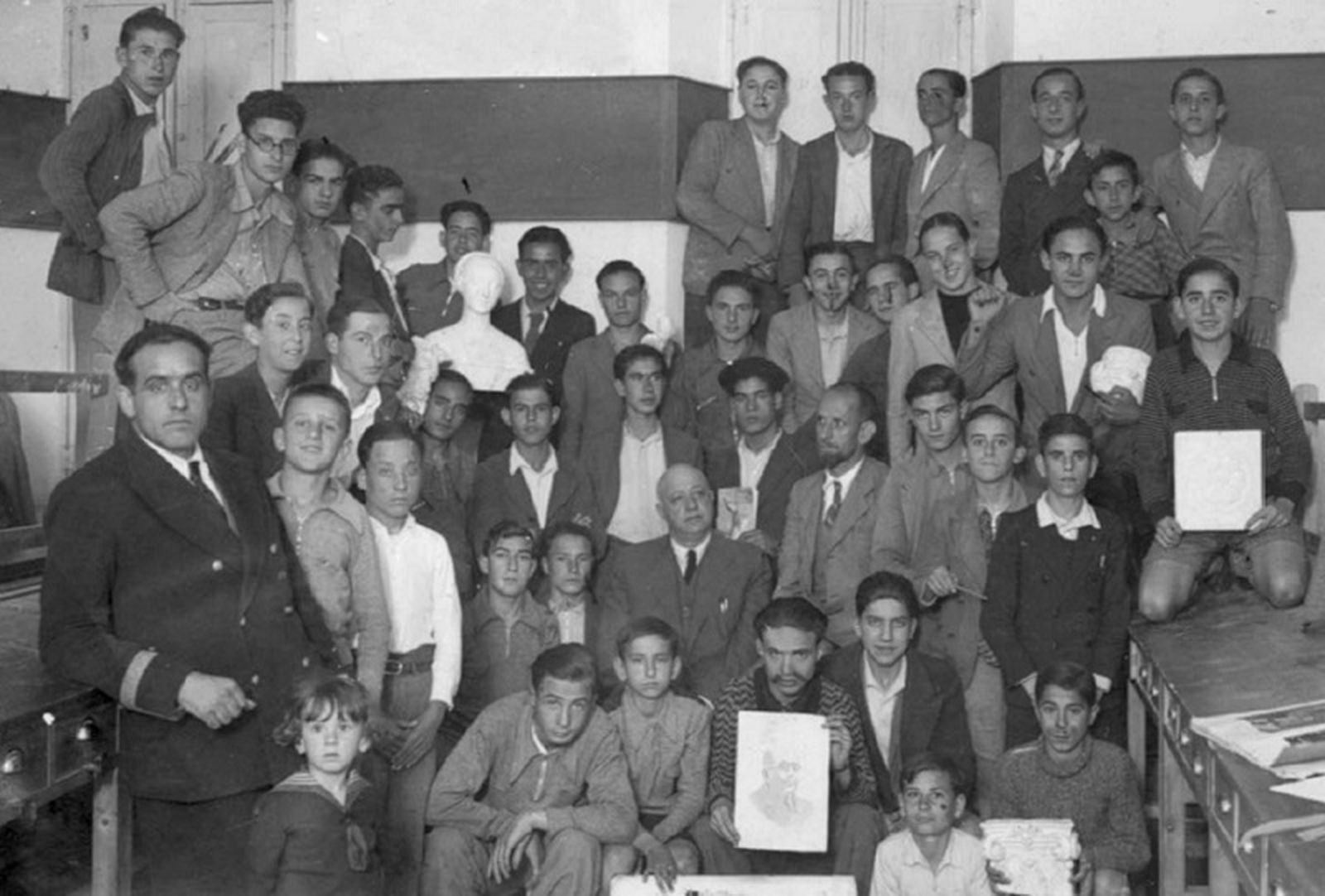 FOTO PROCEDENTE DE "150 AÑOS DE FOTOGRAFÍA EN CEUTA" / PACO SÁNCHEZ MONTOYA