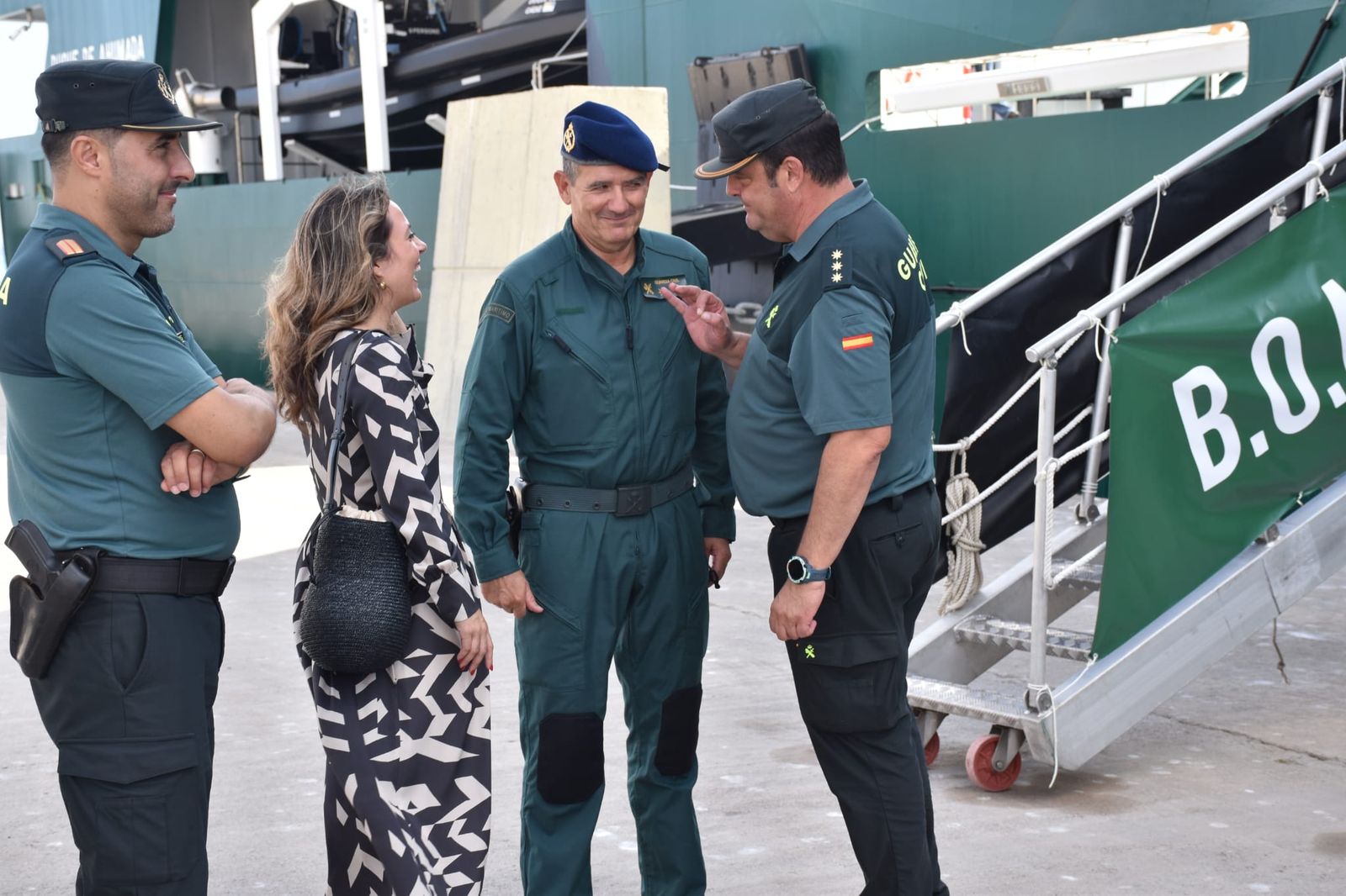 La Guardia Civil muestra sus medios a los escolares