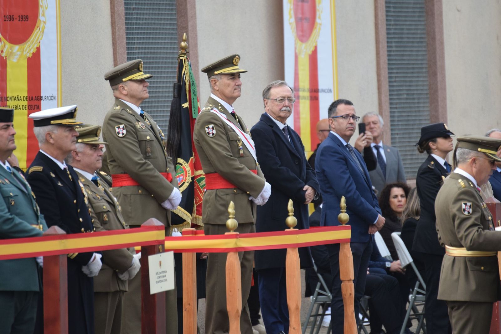 El Ramix-30 celebra Santa Bárbara con una ceremonia marcada por los homenajes y la tradición artillera
