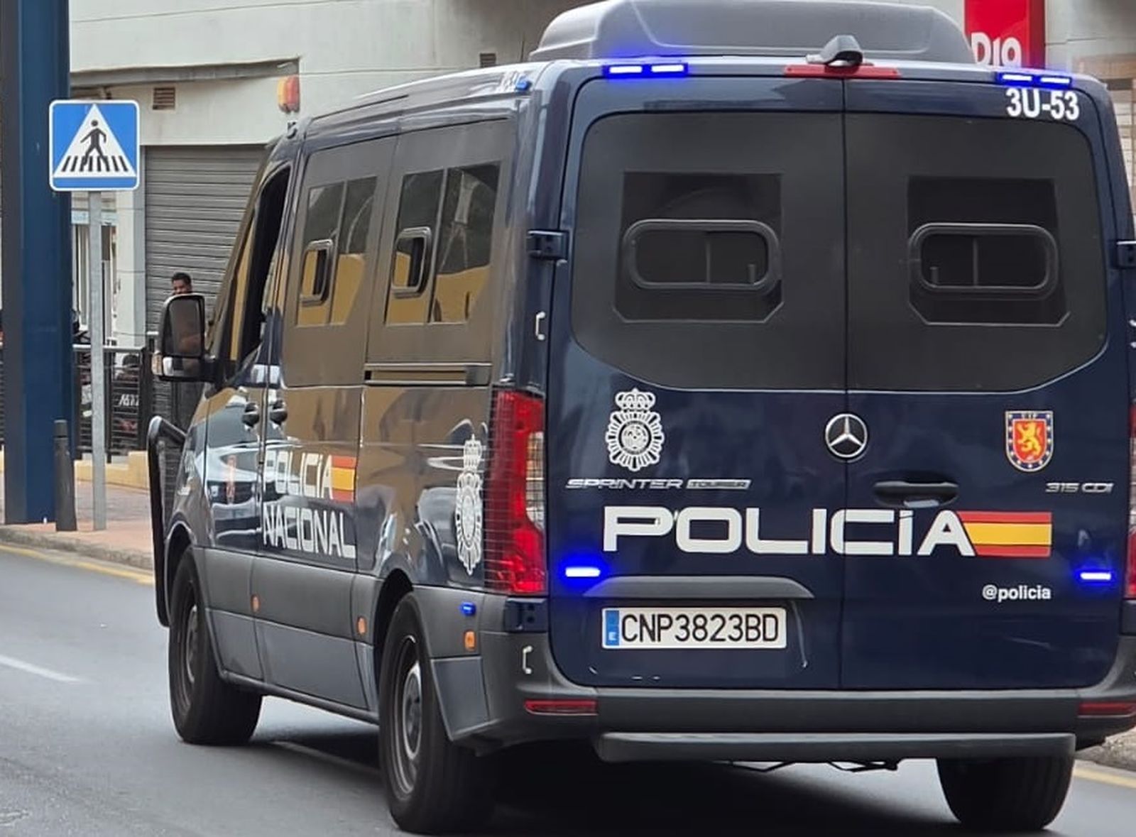 Detenido un migrante por agresión a un Policía en el Trampolín