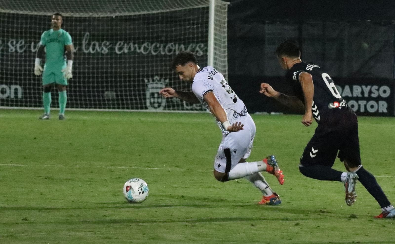 La AD Ceuta prolonga su buena racha en el Murube