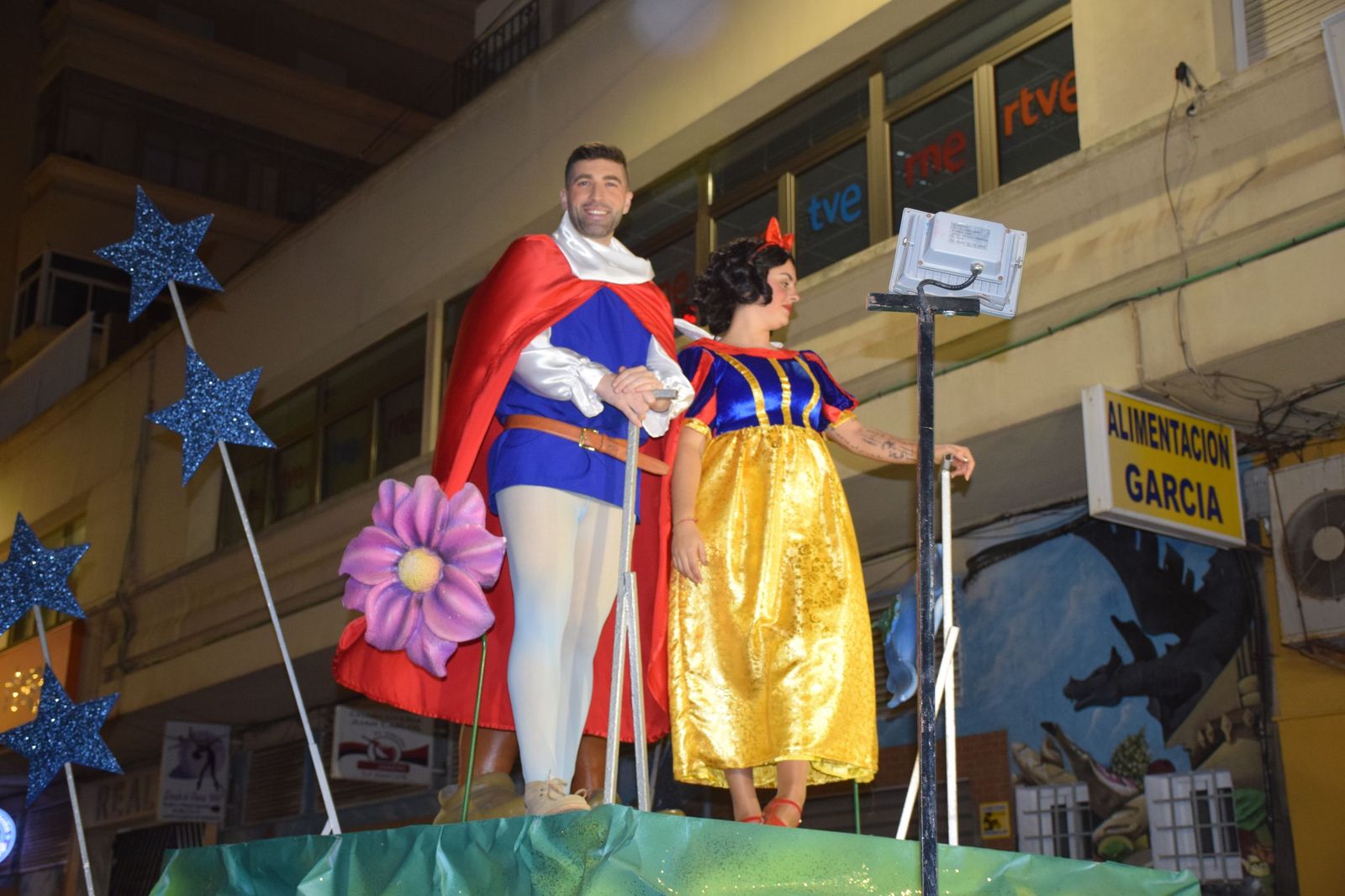 Los ceutíes se emocionan con la llegada de los Reyes Magos