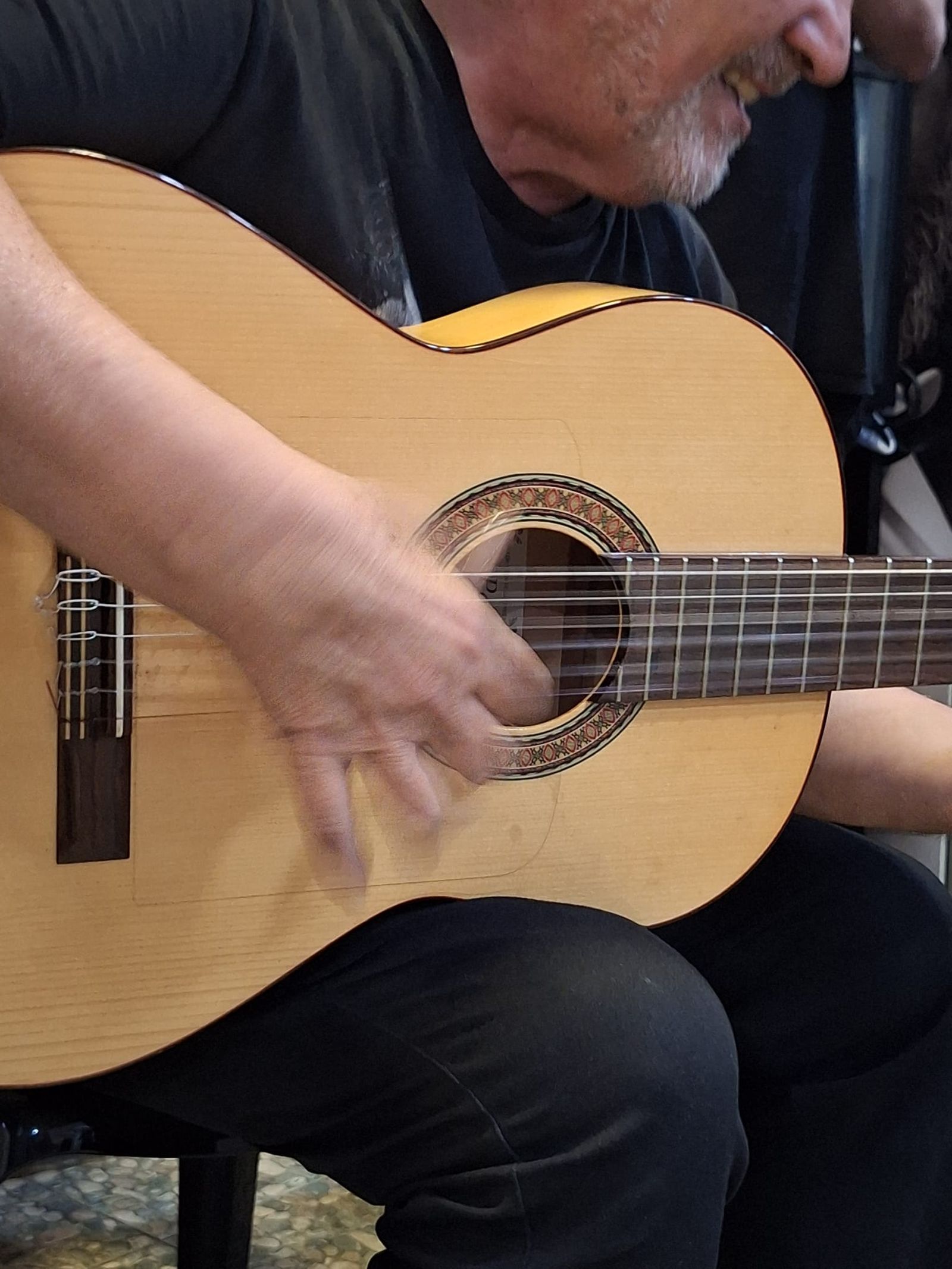 Jesús ‘el Sevillano’ ofreció ayer en la Tertulia un magnífico recital flamenco