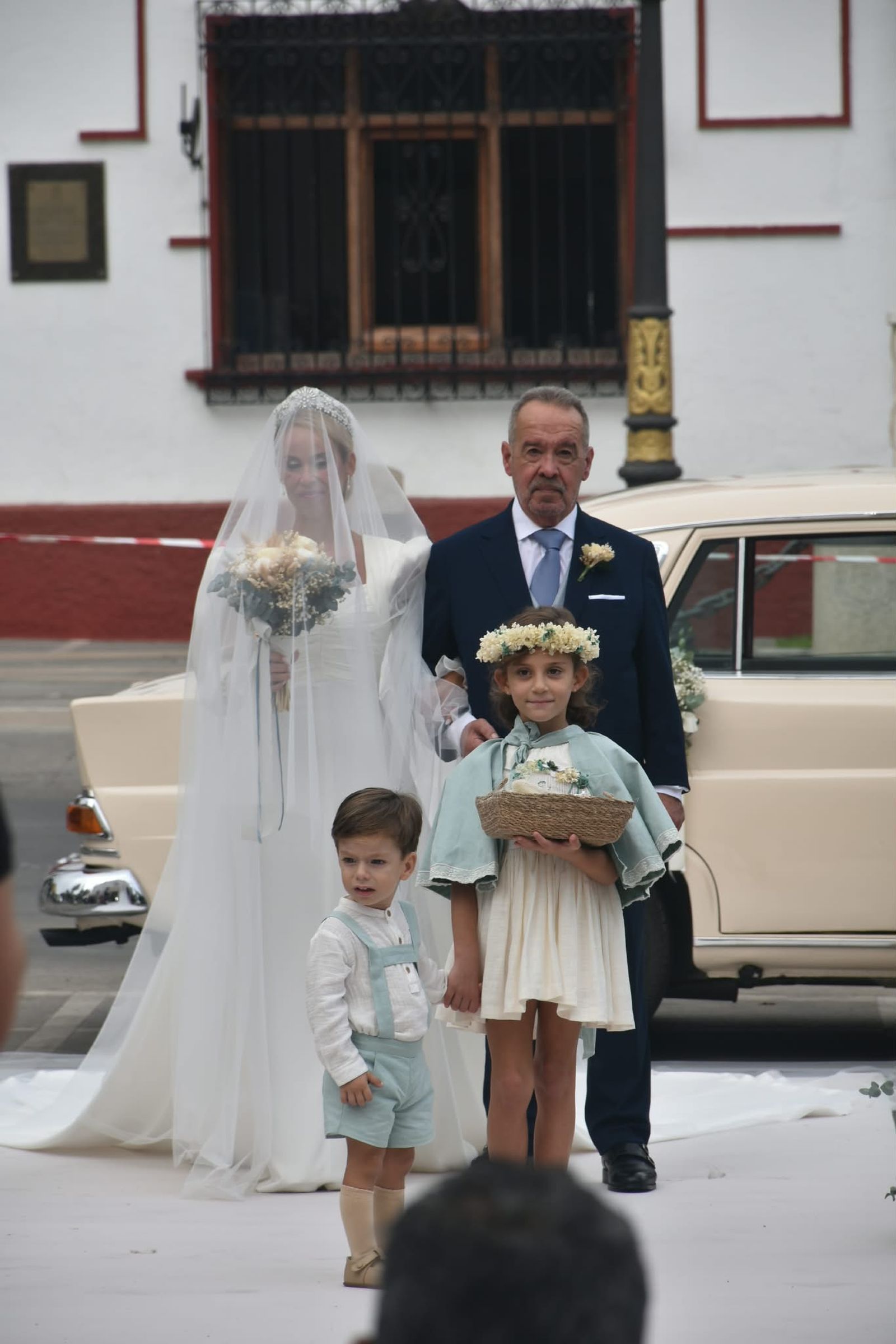Alejandro y Tamara se dan el "sí quiero" ante la Virgen de África