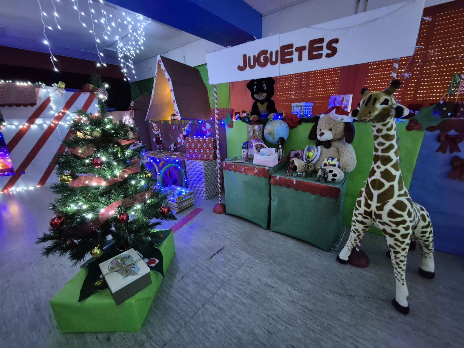 El CEIP Maestro Juan Morejón presenta su solidaria “Plaza de la Navidad”