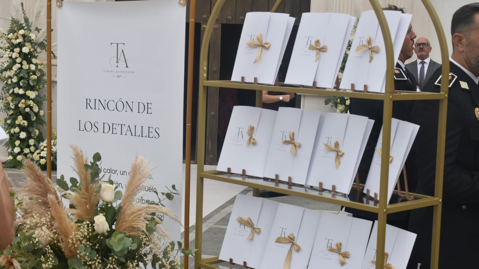 Alejandro y Tamara se dan el "sí quiero" ante la Virgen de África