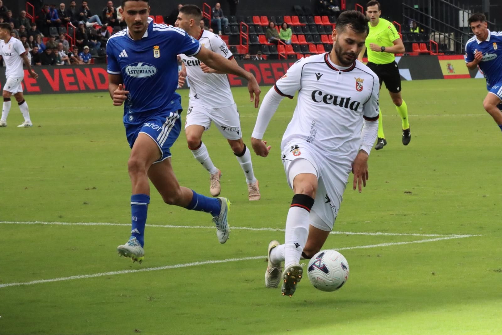 Las mejores imágenes del AD Ceuta - Real Oviedo