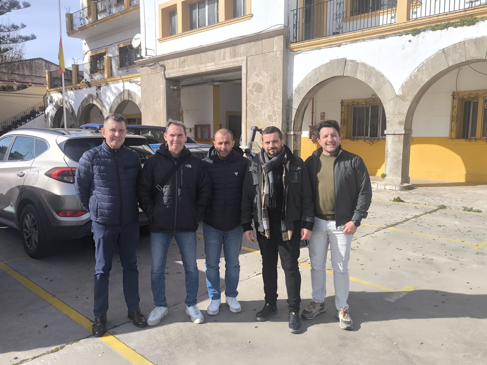 Imagen de la visita cursada ayer por los sindicalistas de CCOO