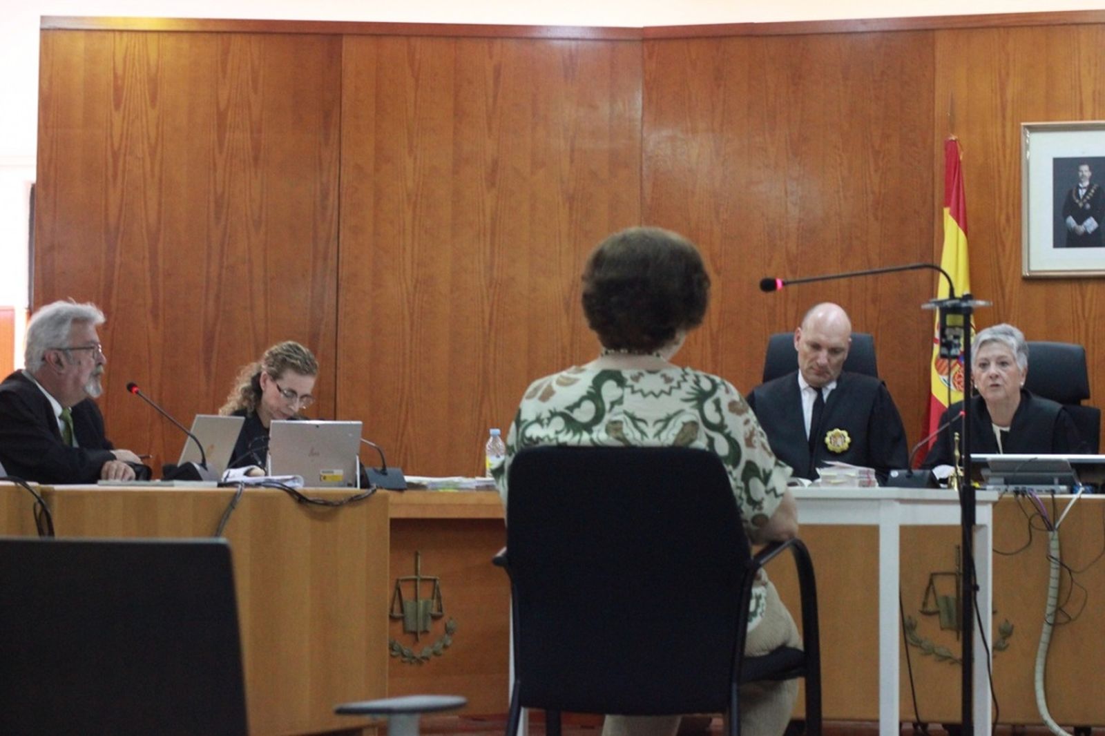 Salvadora Mateos en la Audiencia Provincial. / FOTO S.C. Salvadora Mateos en la Audiencia Provincial. / FOTO S.C.