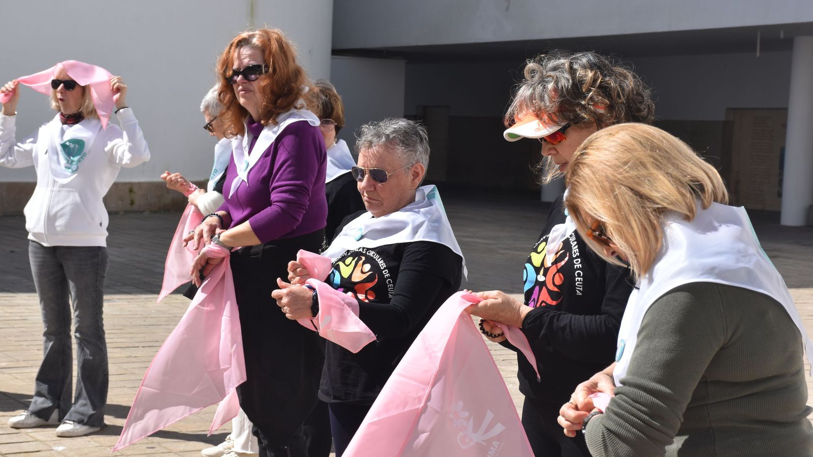 Taller de danzas circulares solidario a cargo de ACMUMA