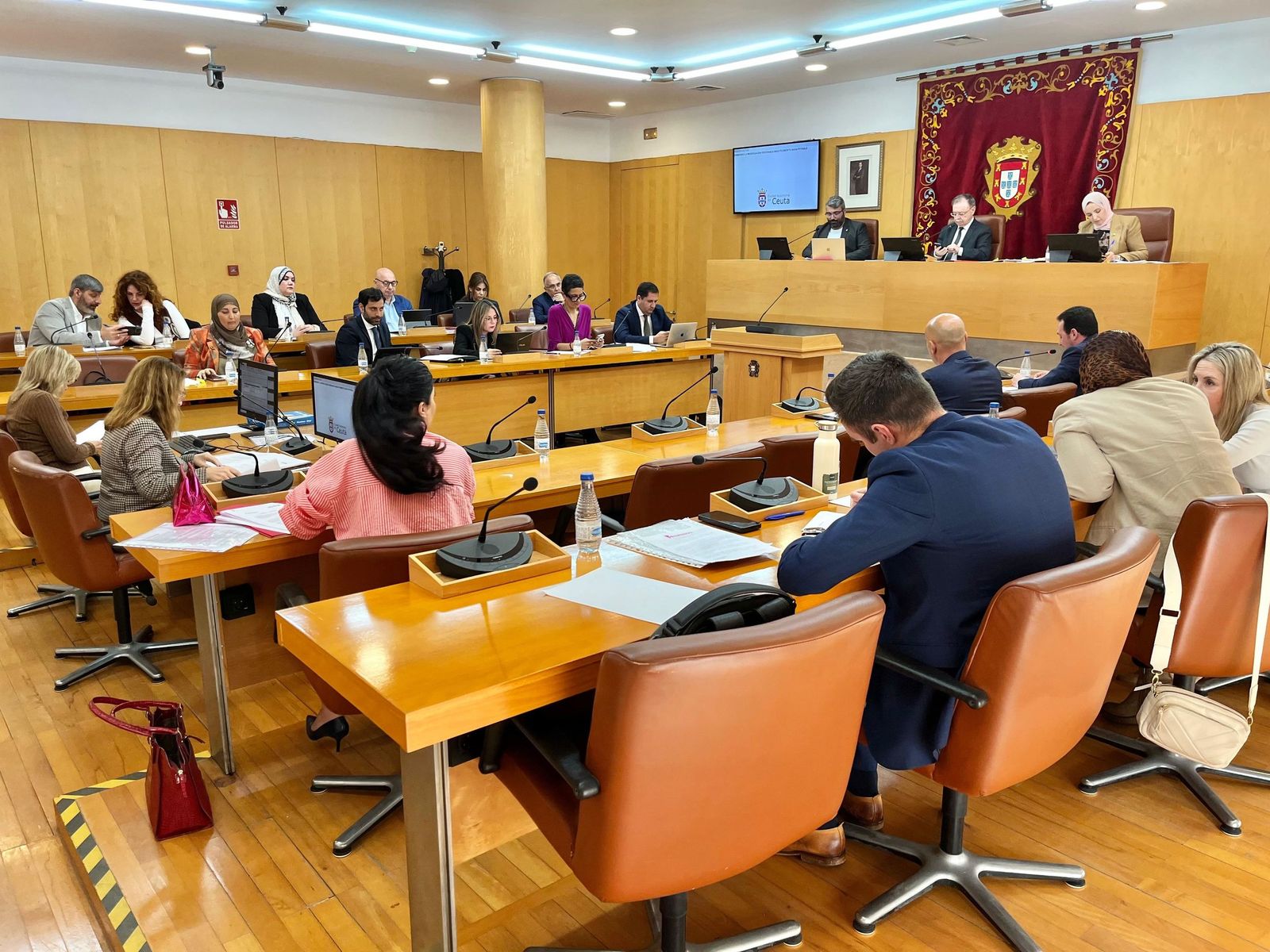 Los diputados ceutíes, durante la sesión plenaria celebrada hoy