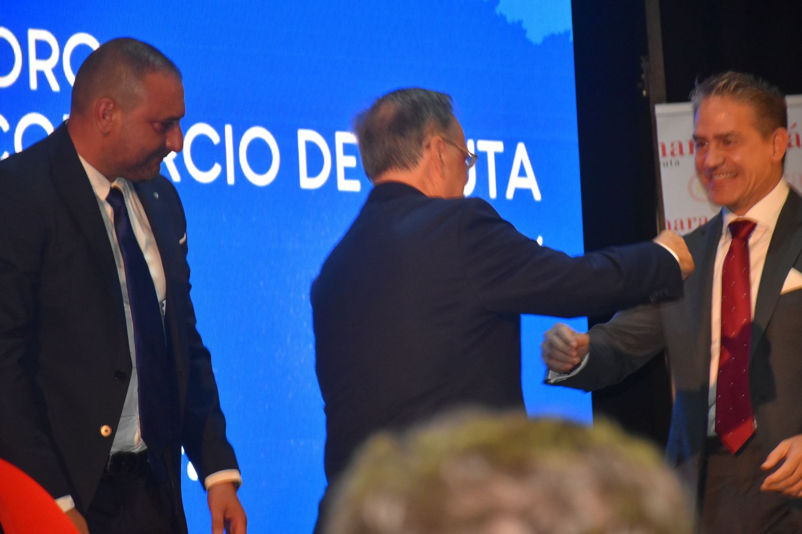Luhay Hamido recibe la Medalla de Oro de la Cámara por su compromiso con el deporte ceutí