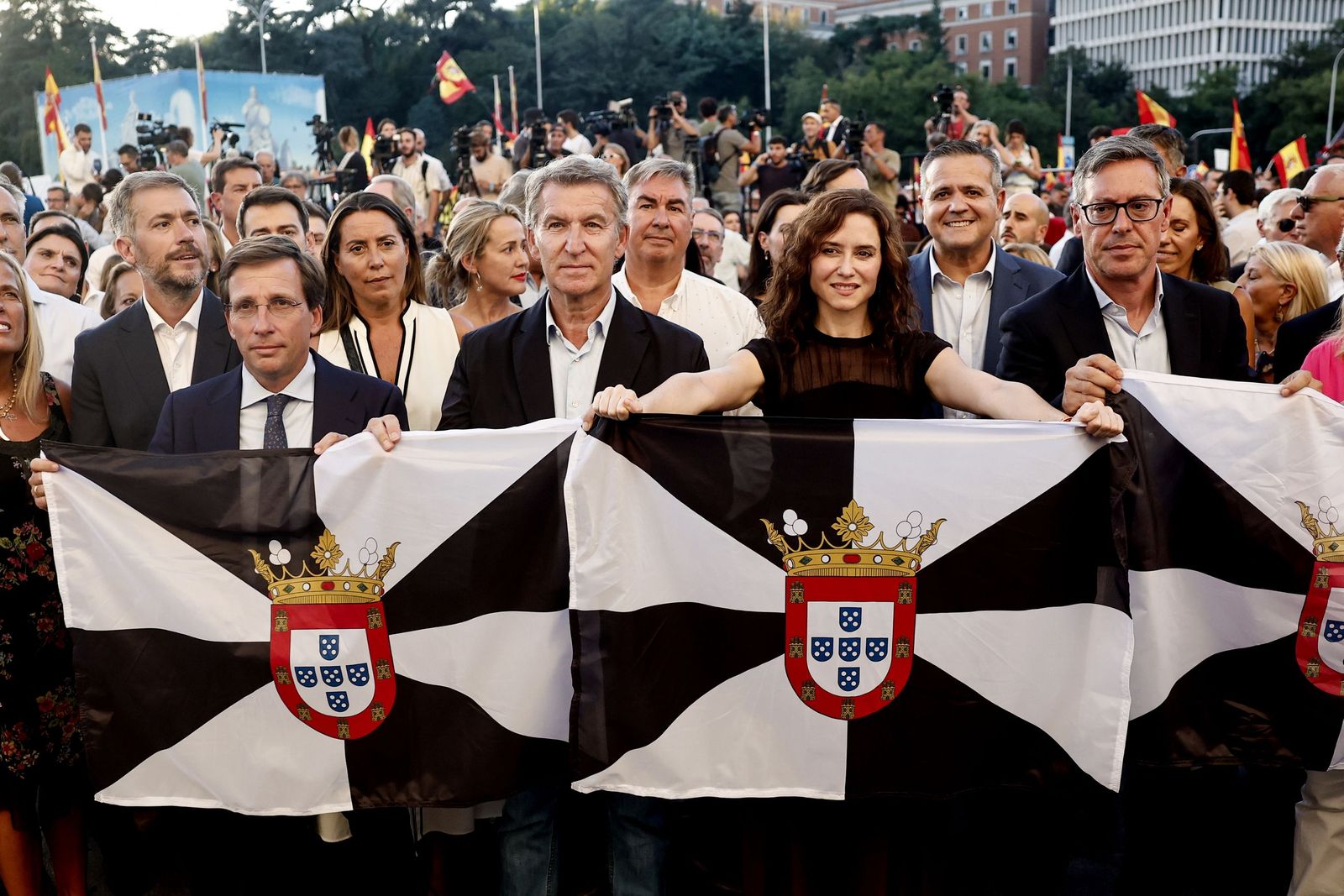 Feijoo y Ayuso