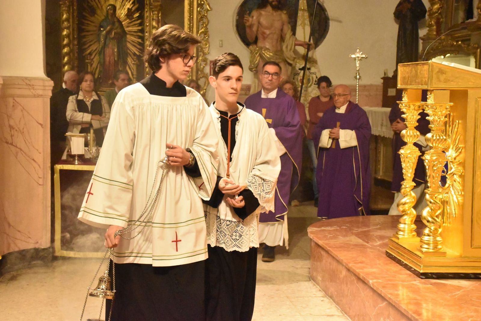 Una misa en la iglesia de África rinde memoria al capitán Álvaro García