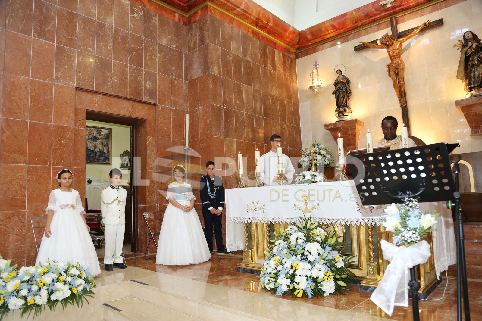 Comuniones en la Parroquia de Santa Teresa