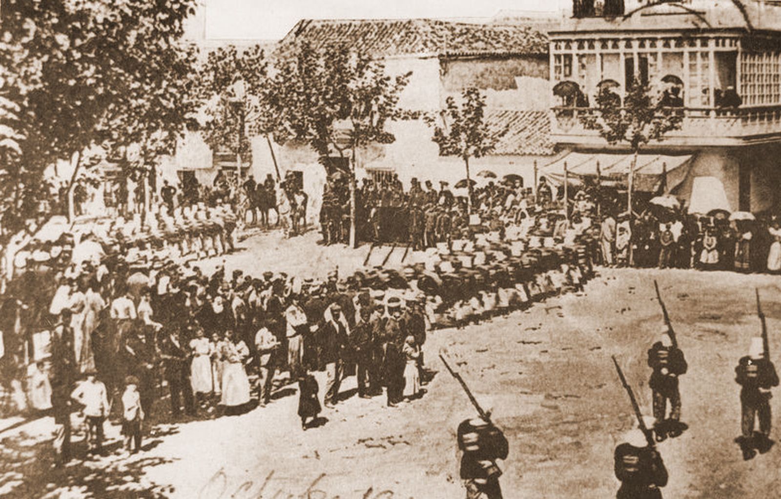 Celebración del Día de la Raza en Plaza de África en 1910