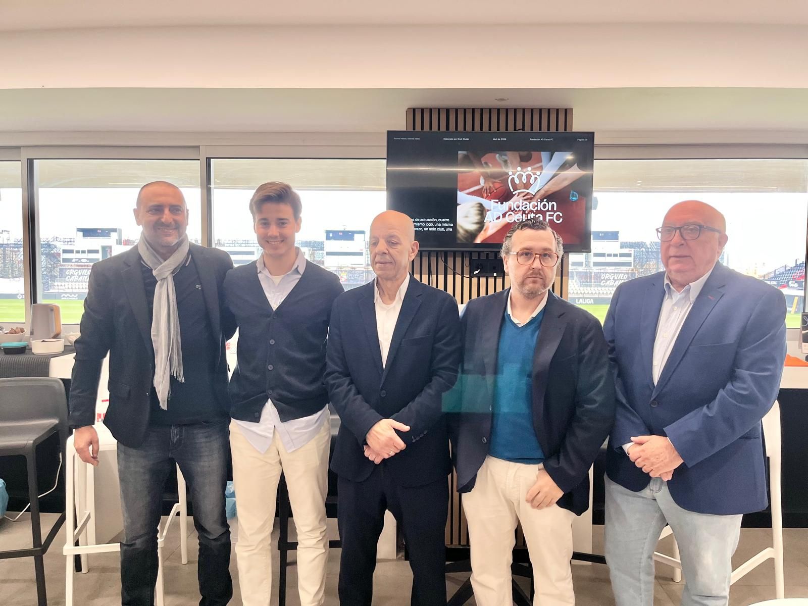 Presentación del logo y web de la Fundación del Ceuta