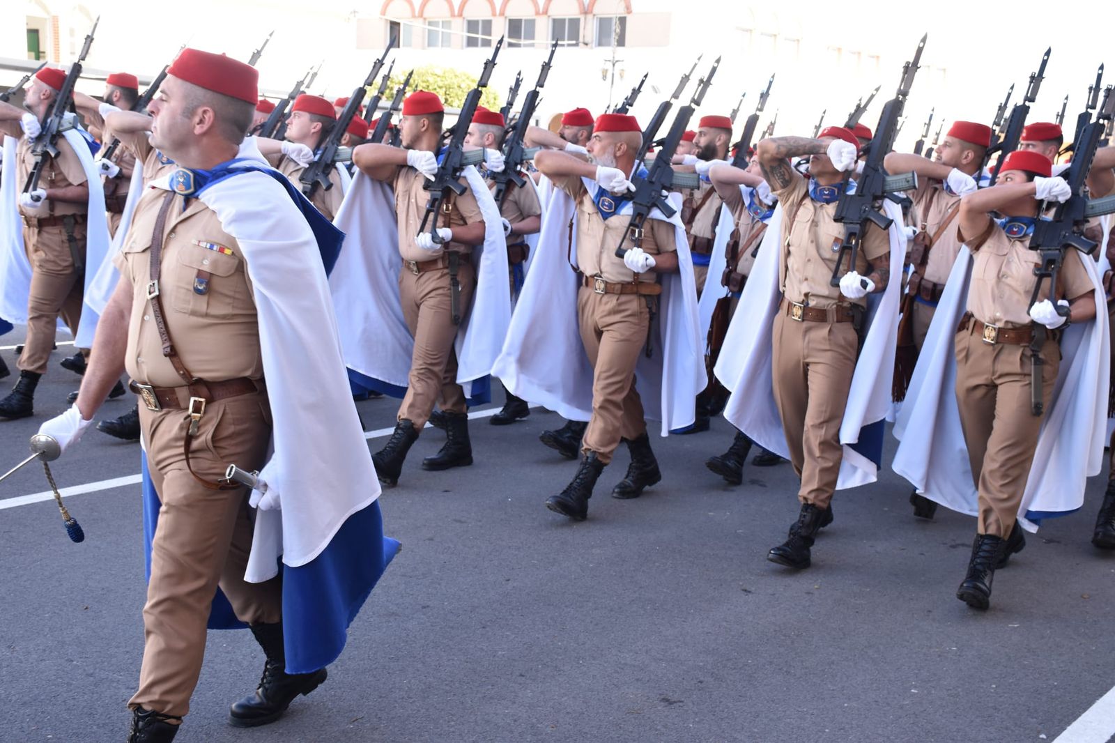 Regulares se viste de gala en honor de la Patrona de Infantería