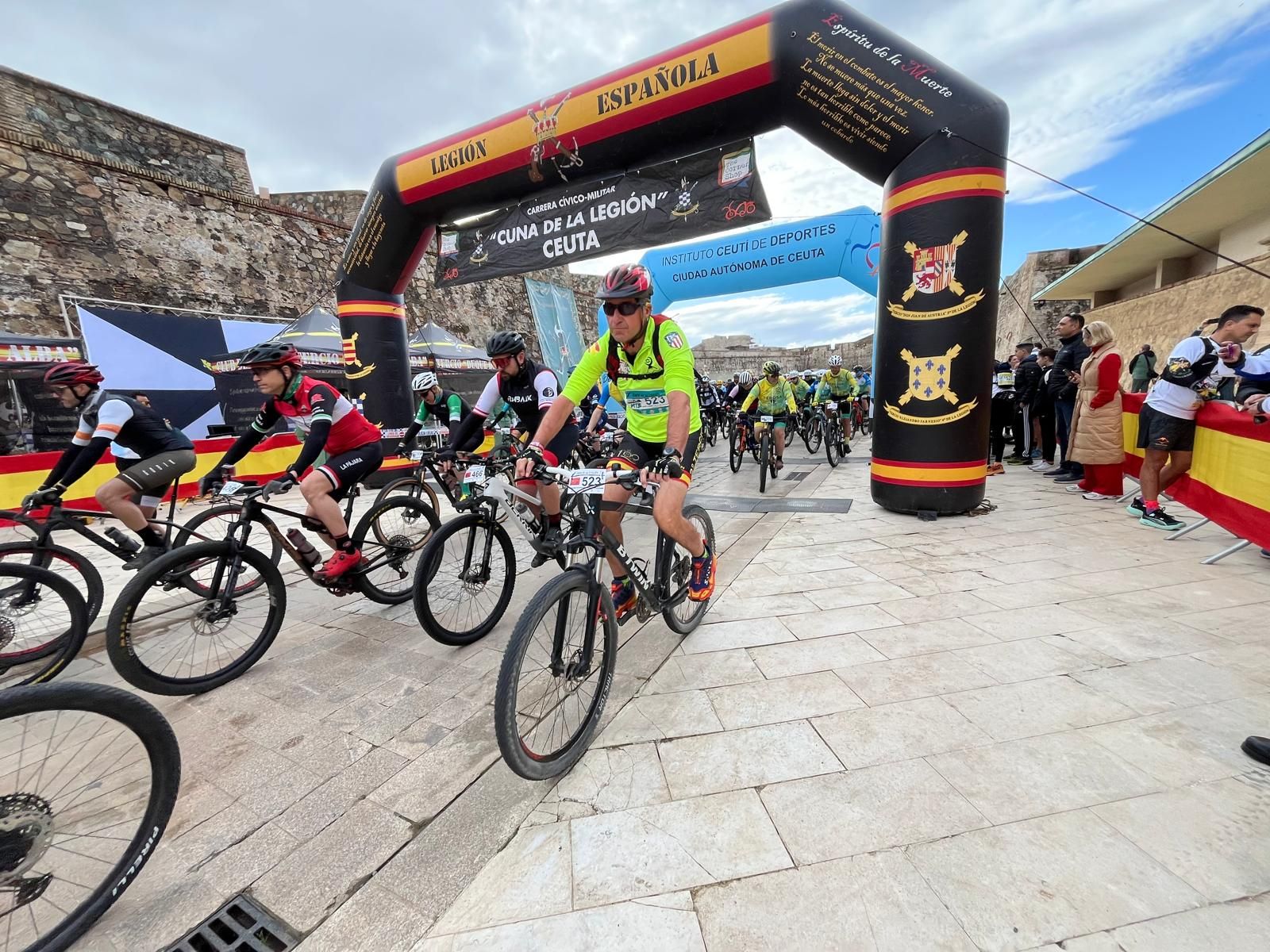 La previa y el inicio de la X Cuna de la Legión a través del objetivo de Reduan