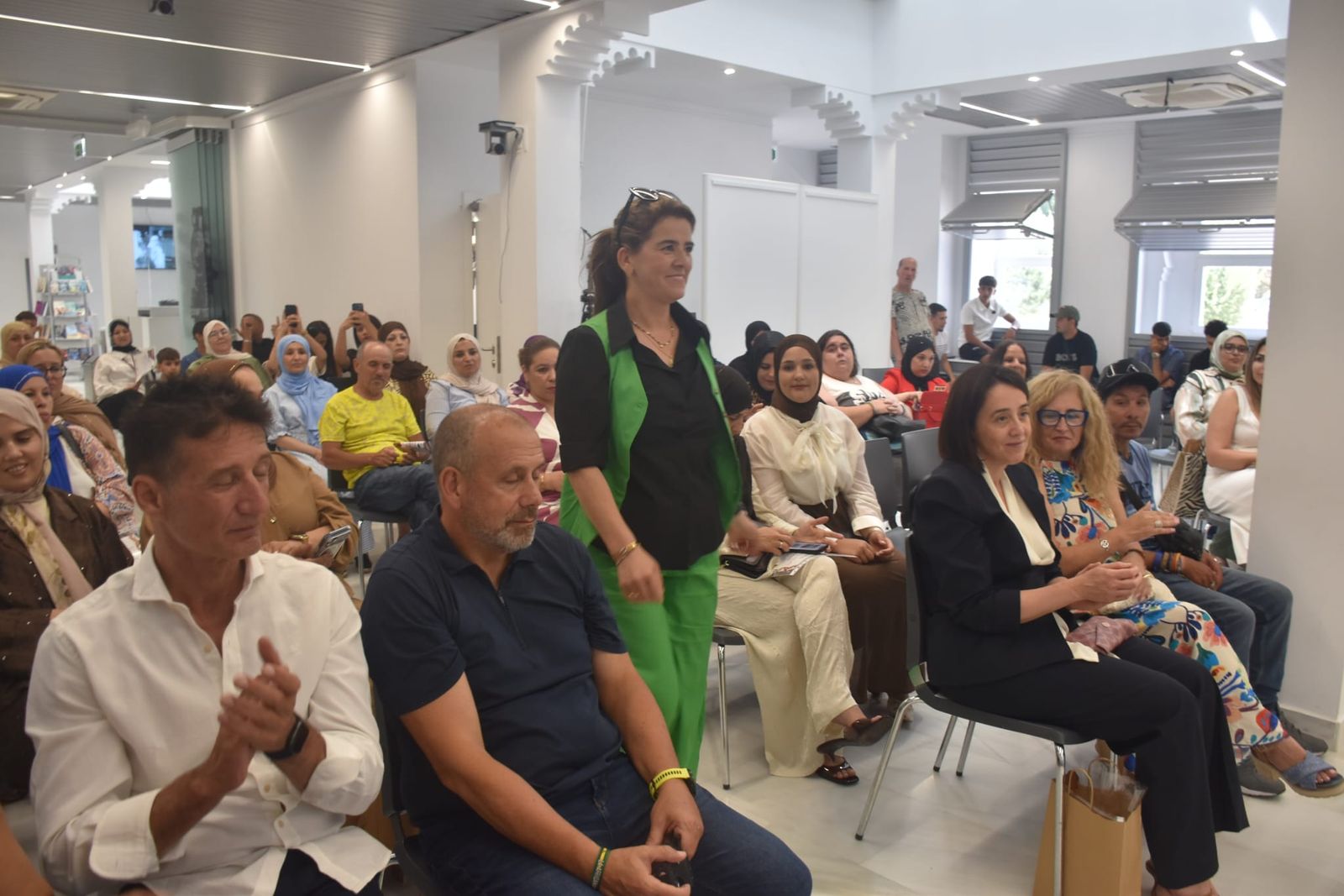 Más de medio año de esfuerzo tiene premio: los alumnos de los programas europeos reciben sus diplomas