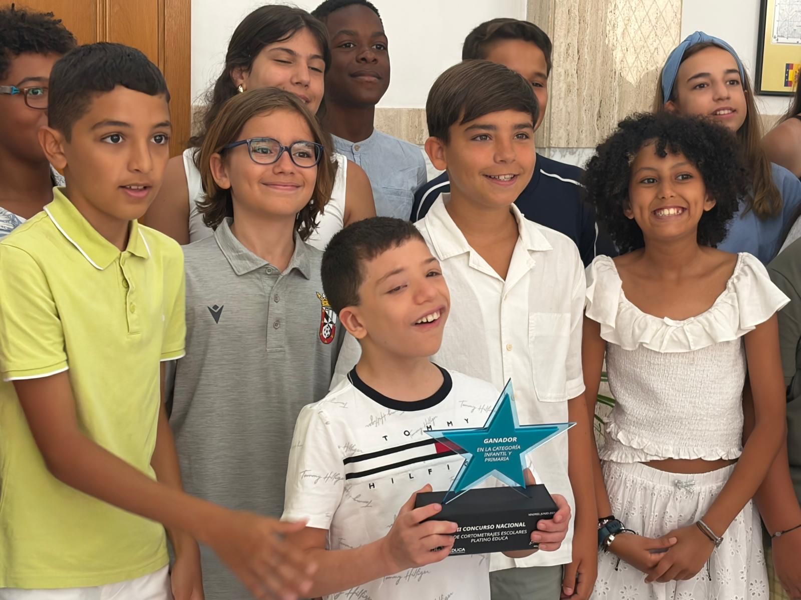Triano recibe a “los ganadores del Óscar” de Educación: el alumnado del Lope de Vega