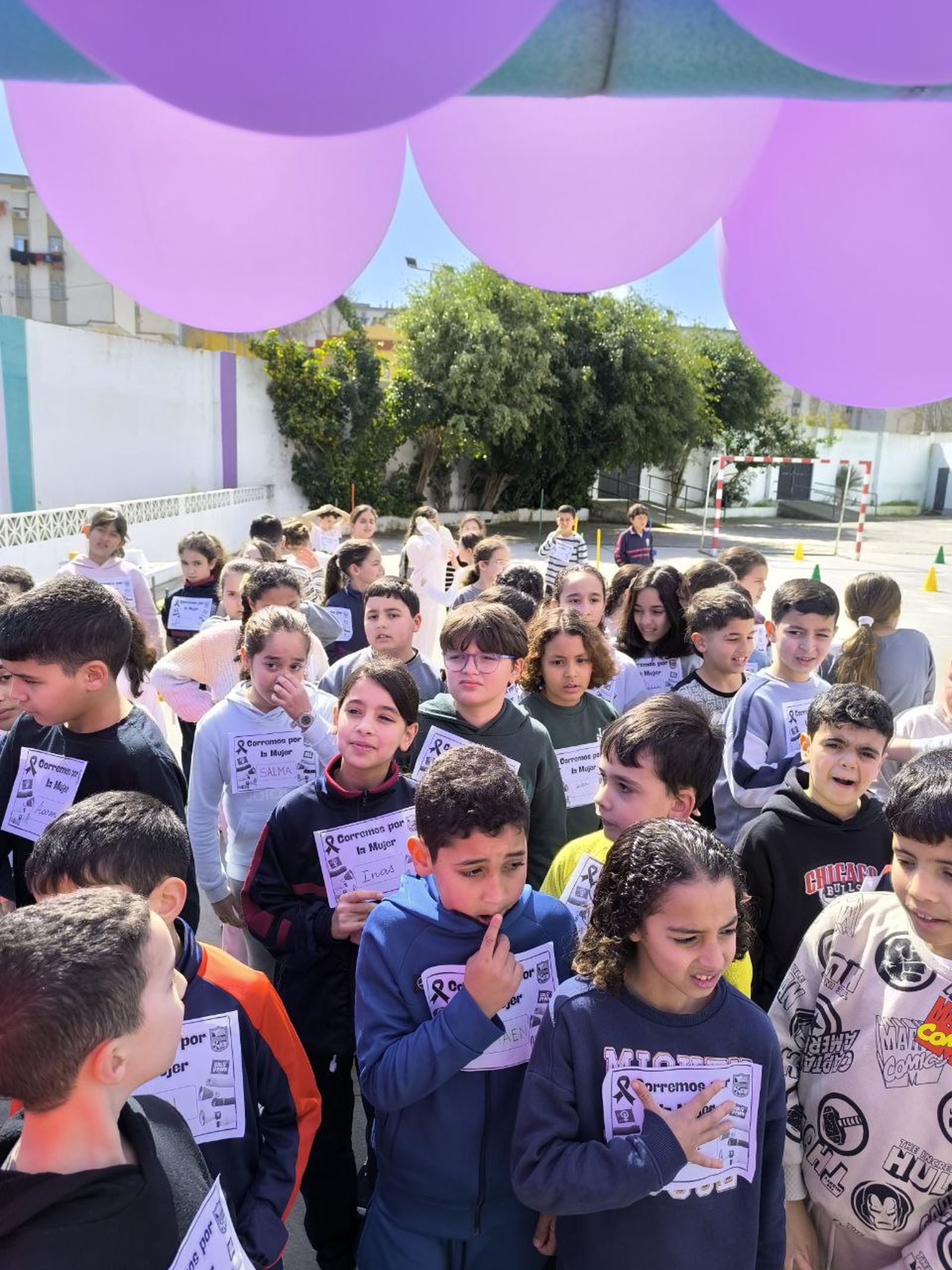 El 'Rey Juan Carlos I' corre por la igualdad