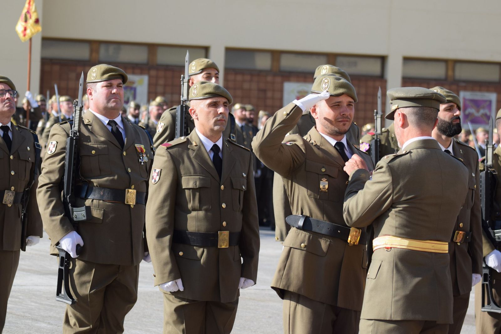 El Regimiento de Ingenieros 7 honra a San Fernando en una solemne parada militar en El Jaral