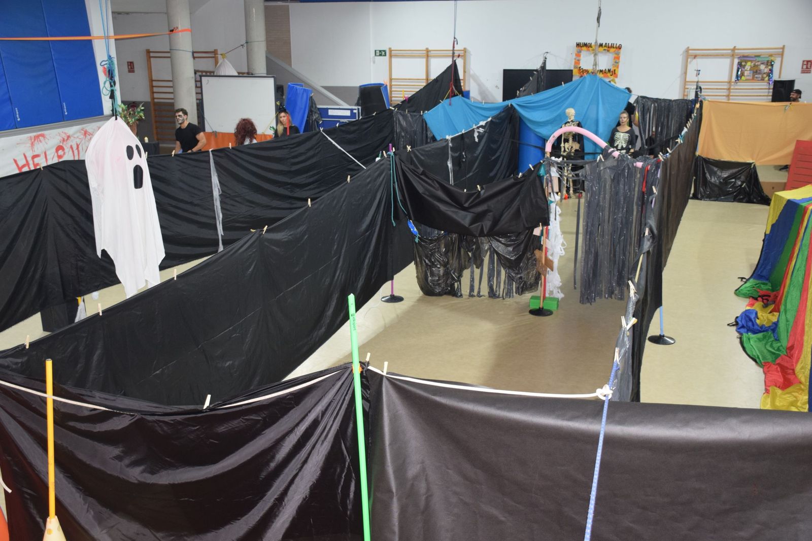 FOTOGALERÍA | Diversión terrorífica en el pasaje del Ciudad de Ceuta por Halloween