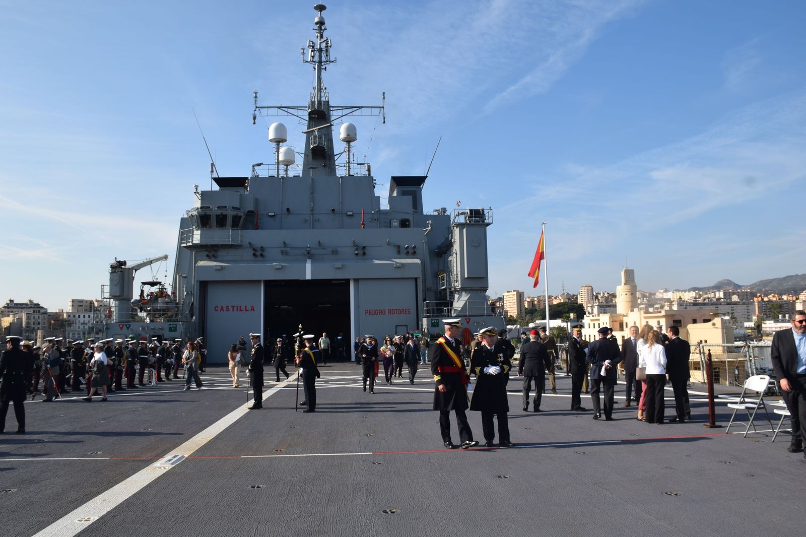 Emotiva jura de bandera a bordo del 'Castilla'