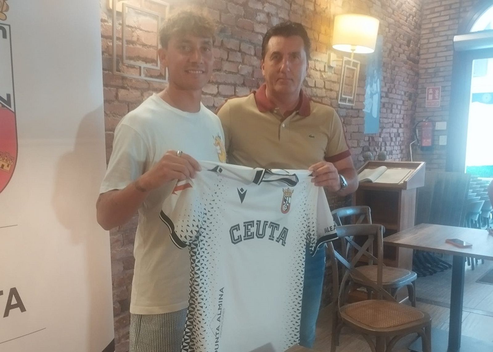 Presentación de Álex Petxarromán junto a Edu Villegas